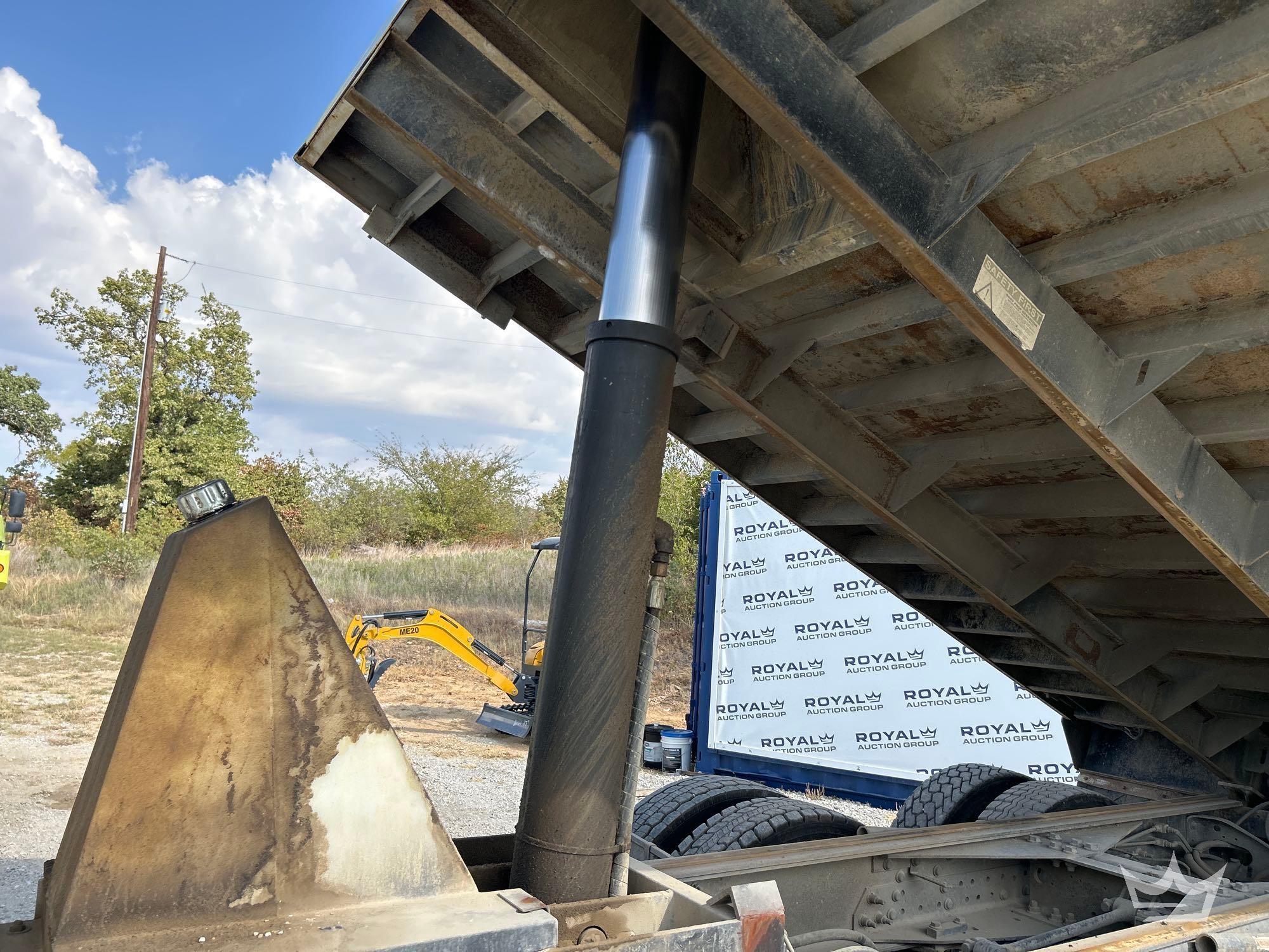 2012 International 7500 WORKSTAR