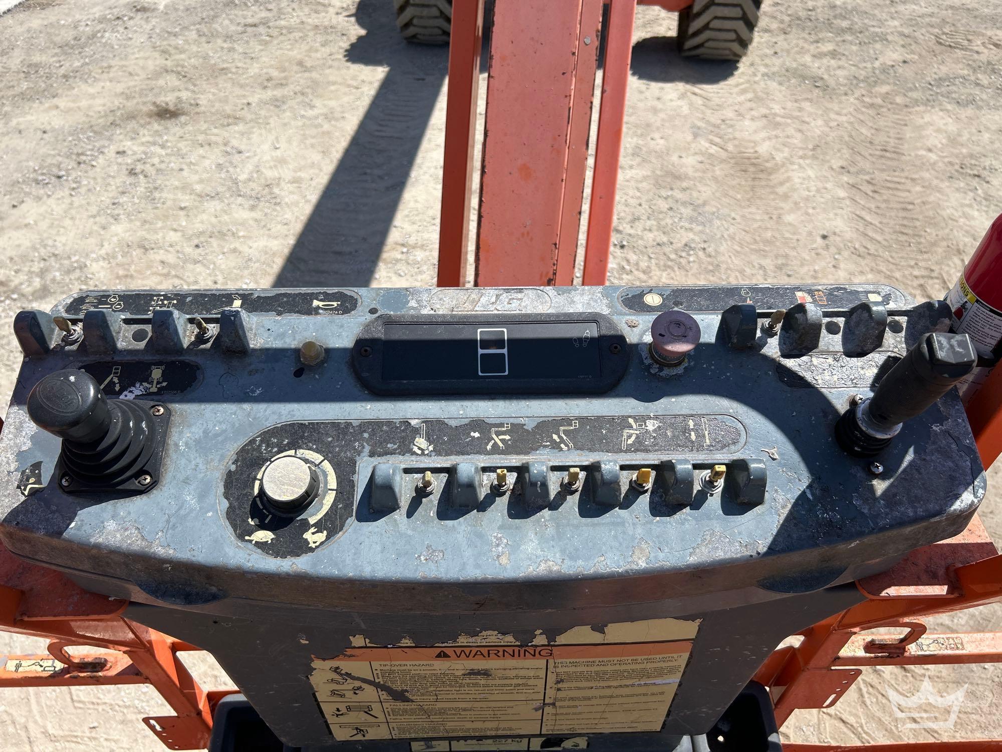 2008 JLG 800AJ