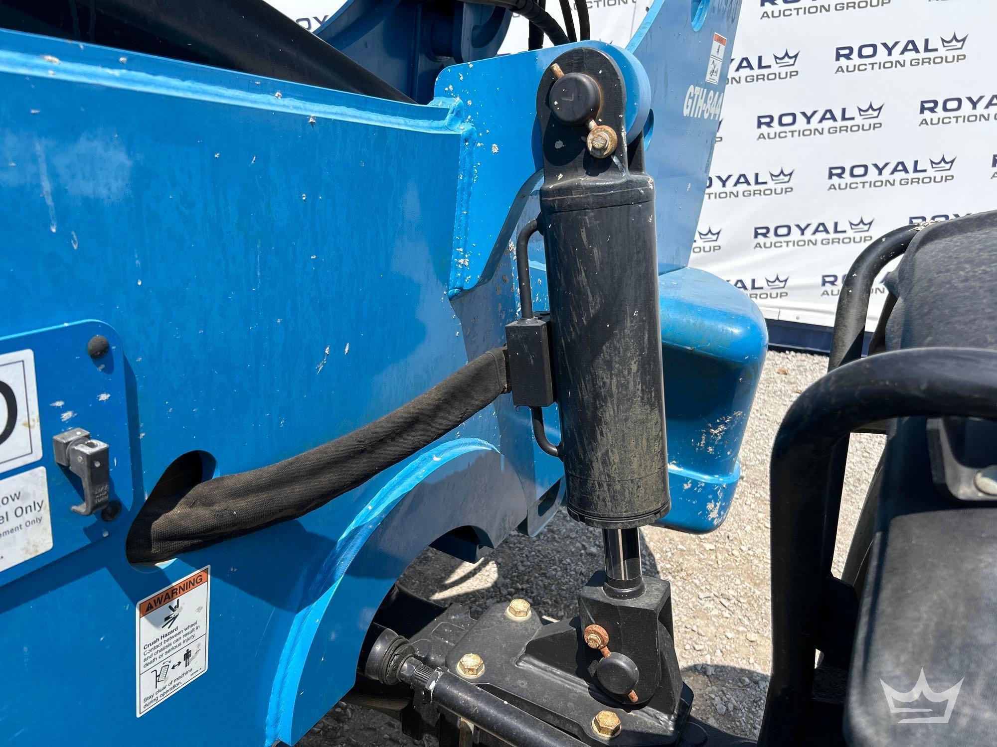 2019 Genie GTH-844