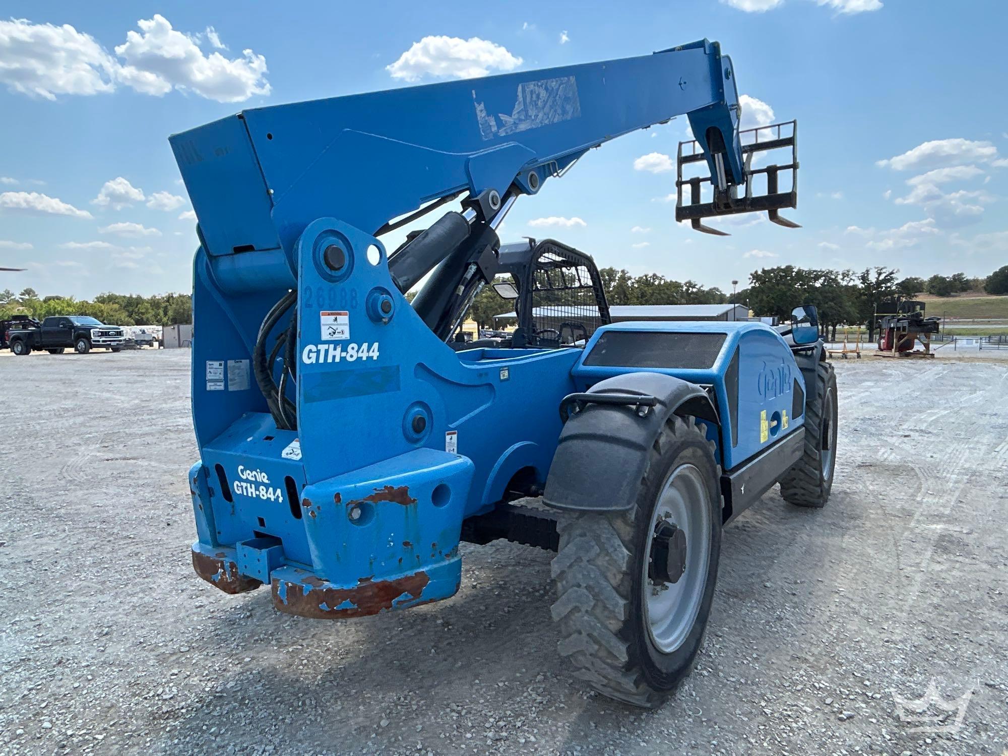 2019 Genie GTH-844