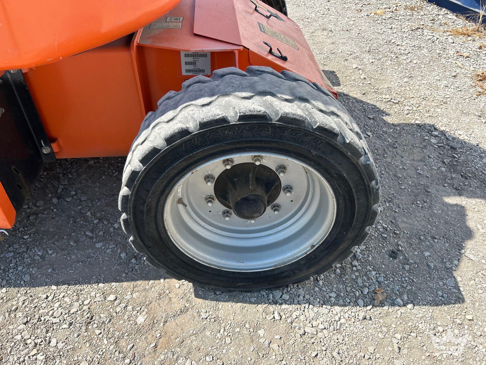 2016 JLG E450AJ