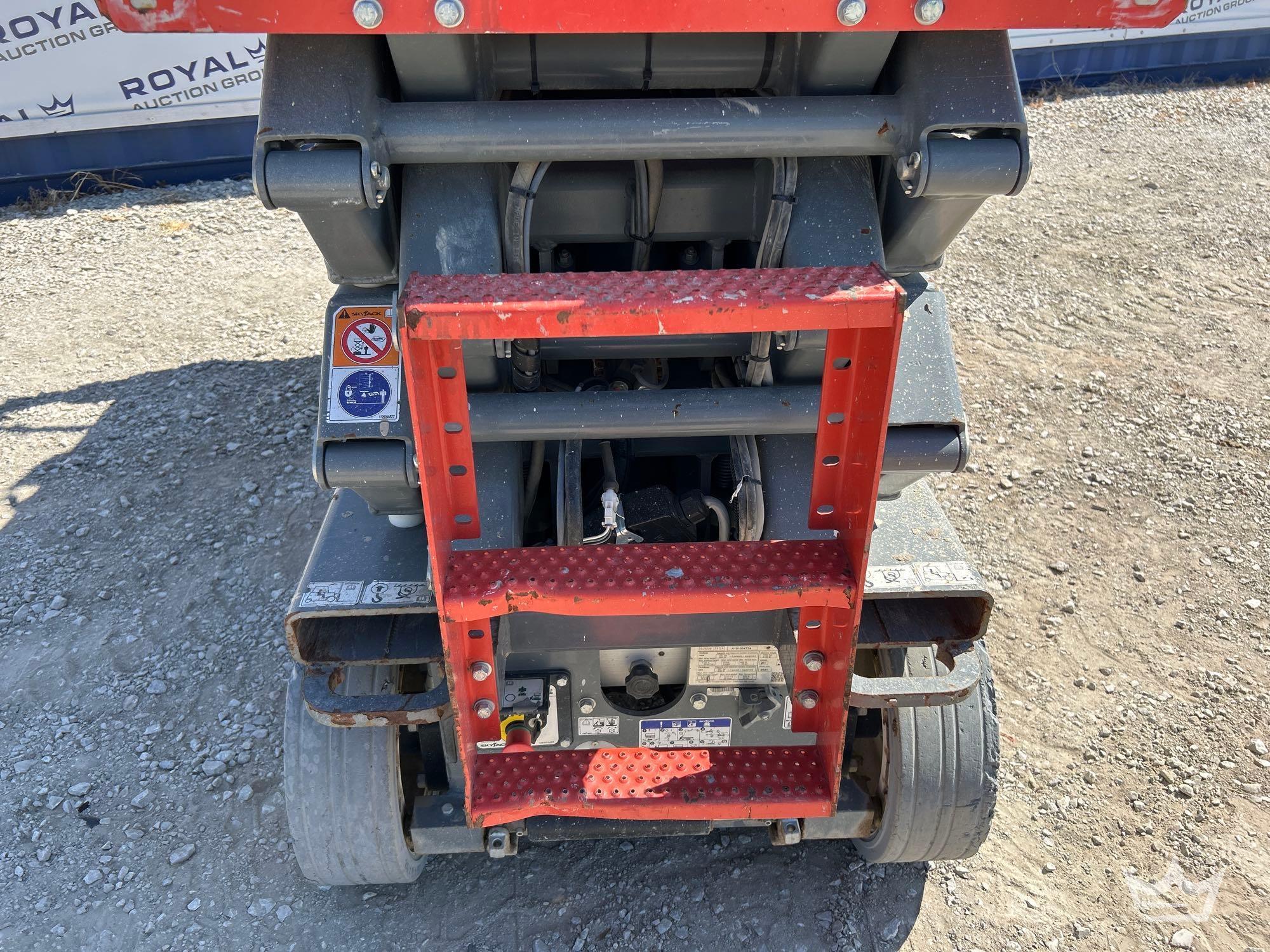 2021 Skyjack SJ3226