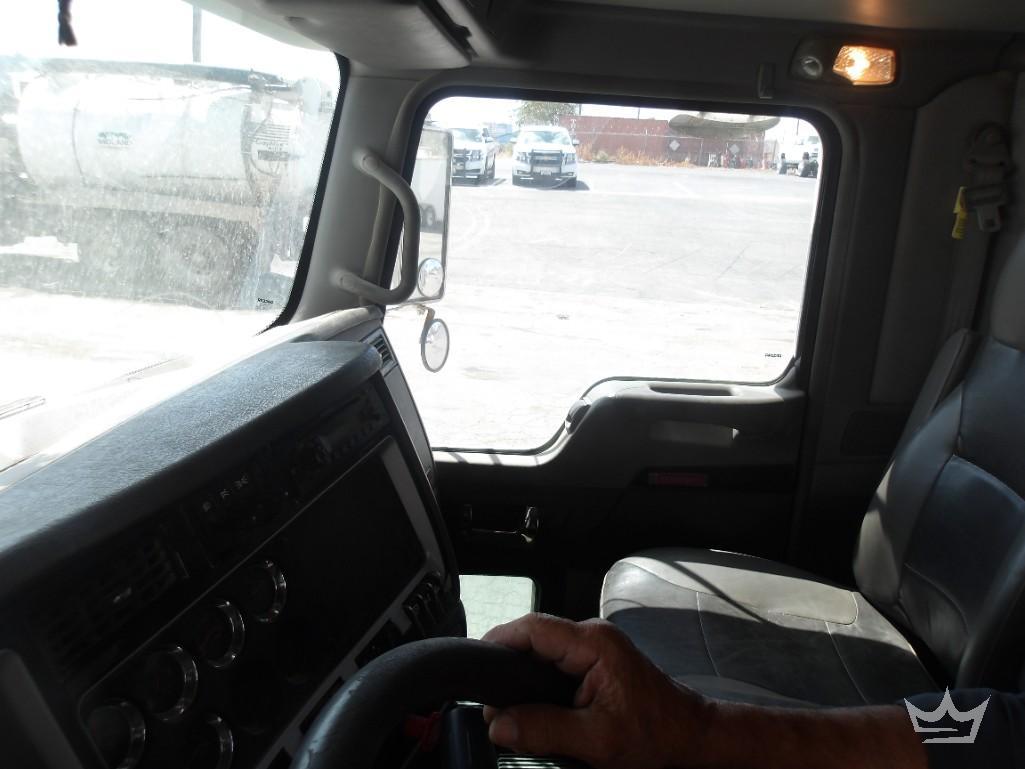 2011 Kenworth T400
