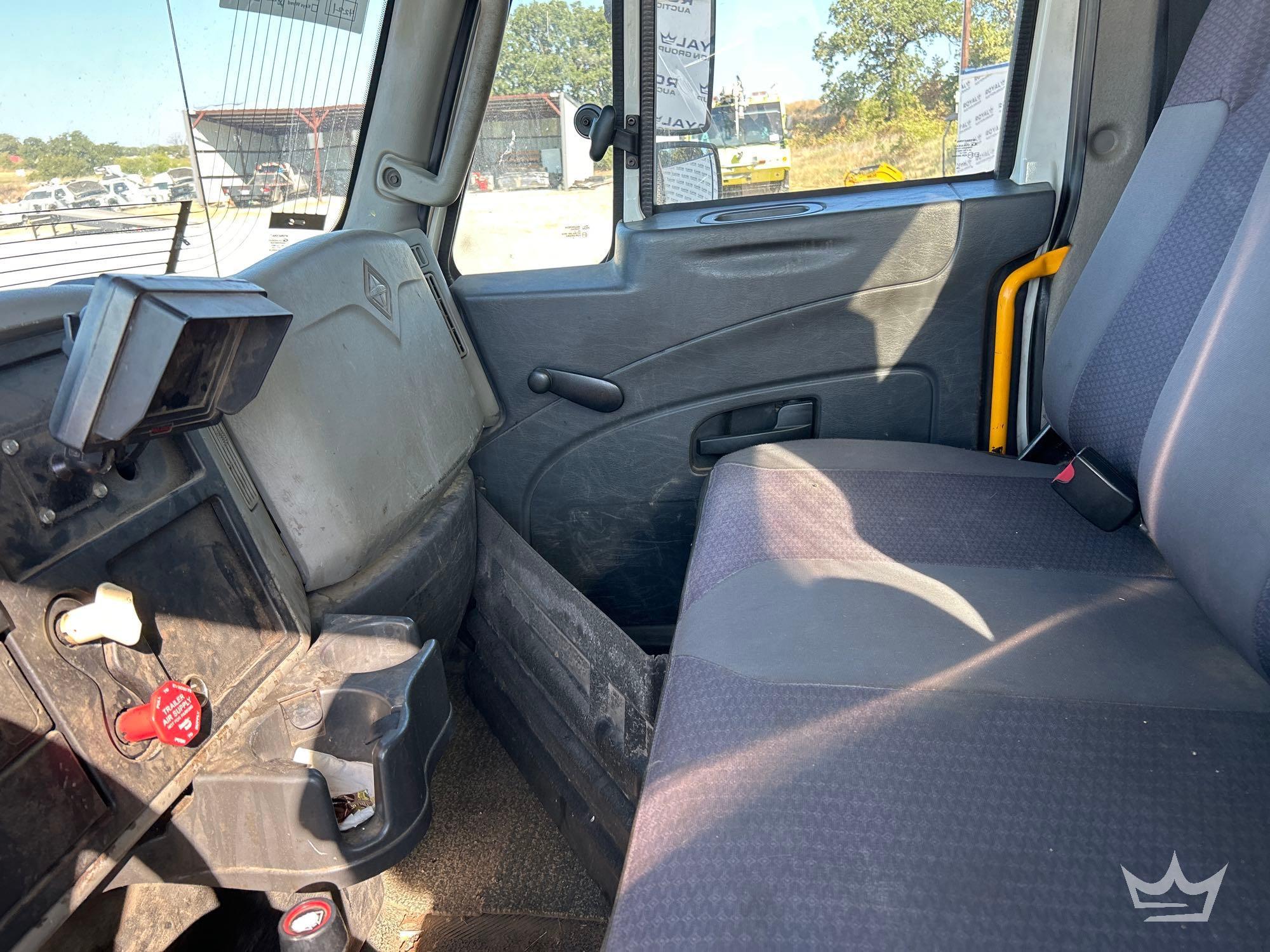 2014 International Durastar 4300