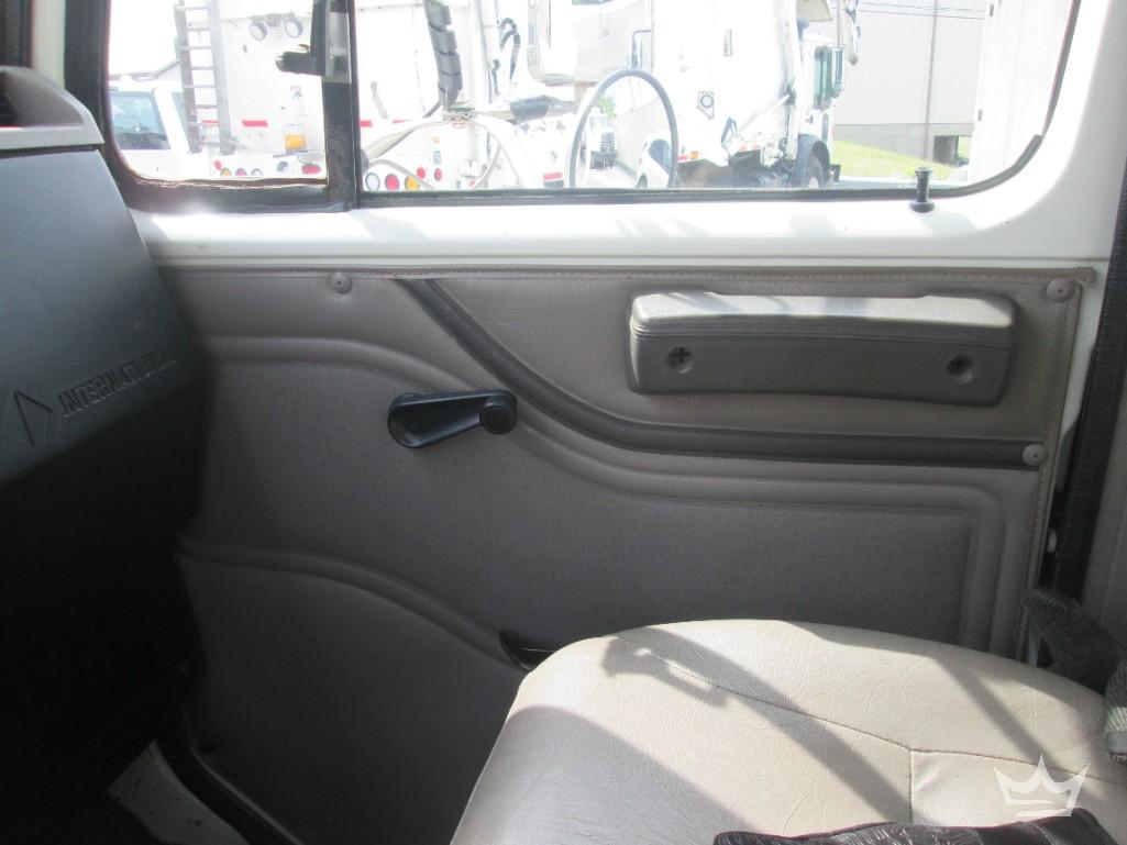 2002 International 4900