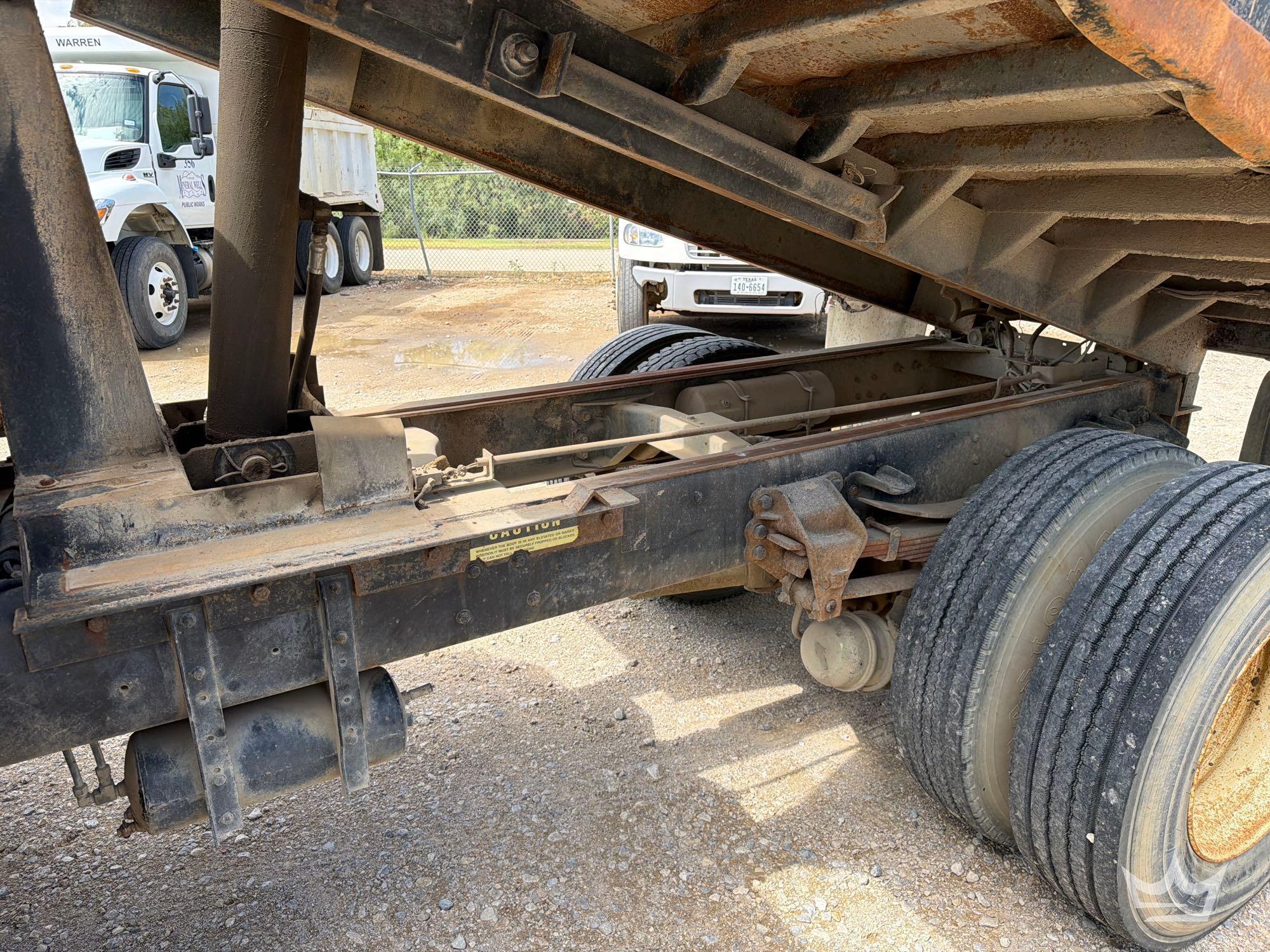 1997 Ford F800