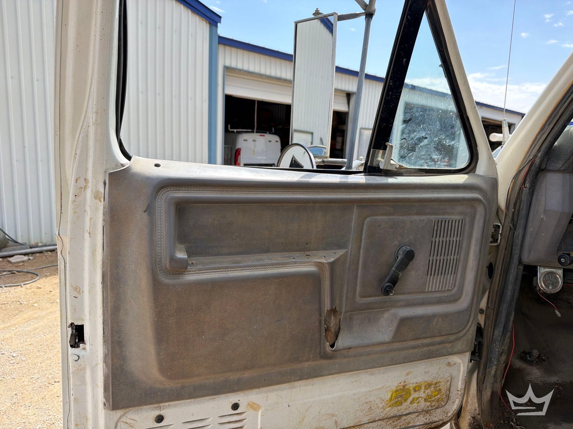 1997 Ford F800