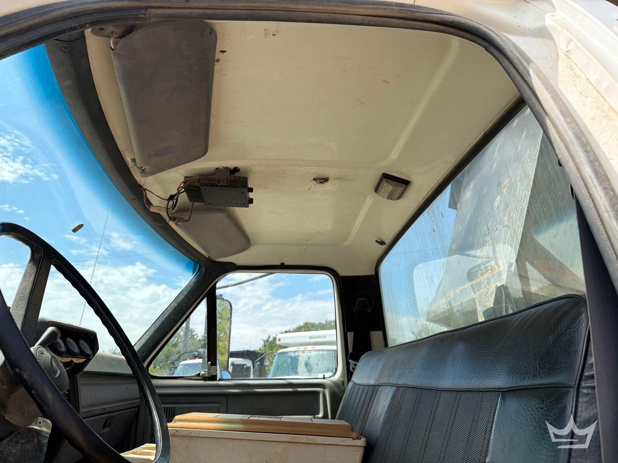 1997 Ford F800