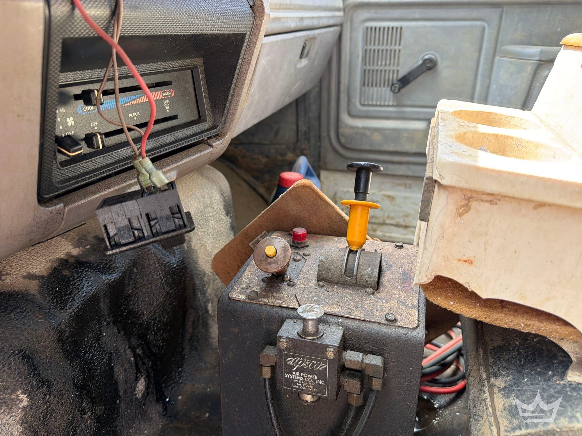 1997 Ford F800