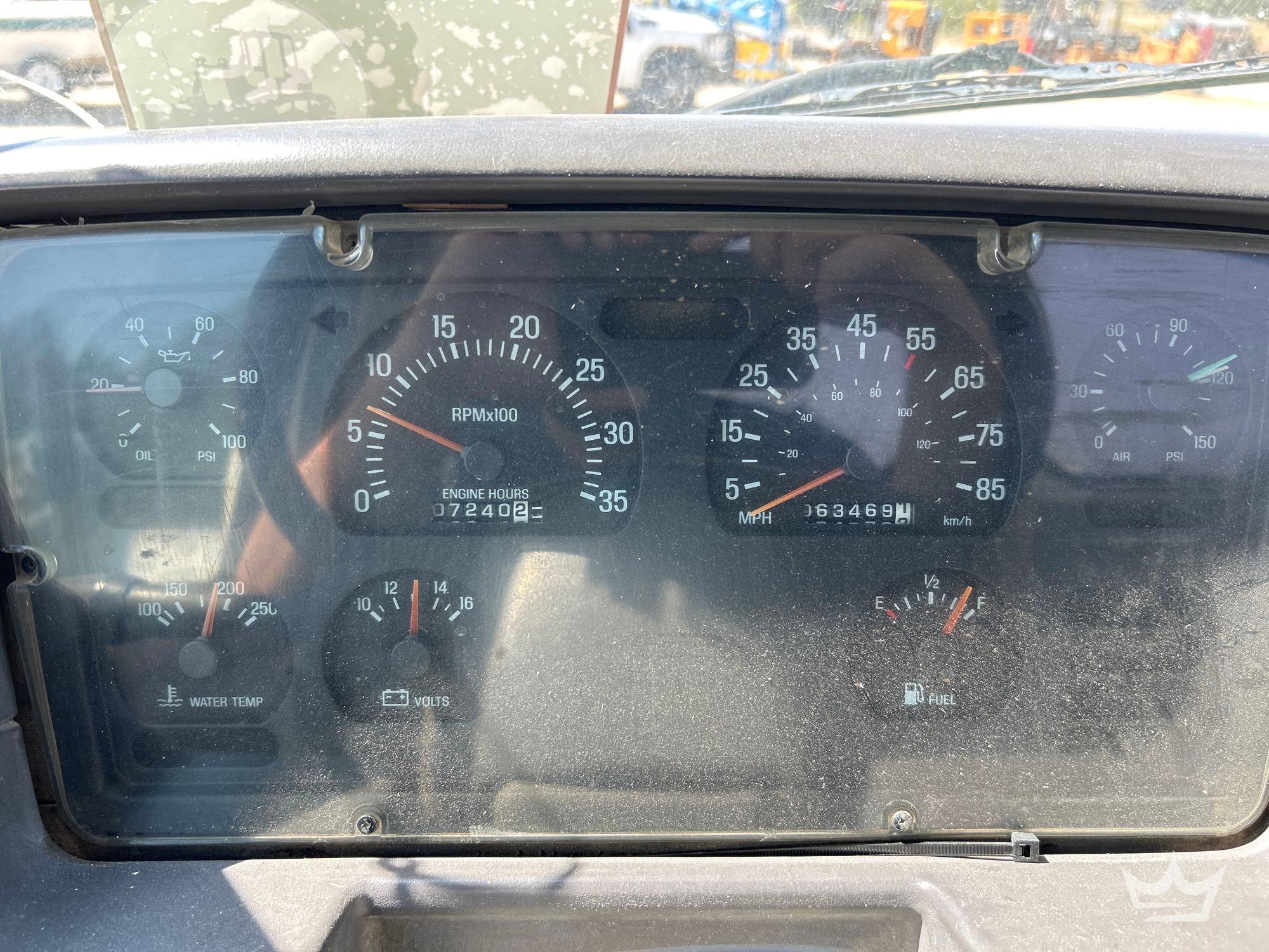 2000 Sterling L7500