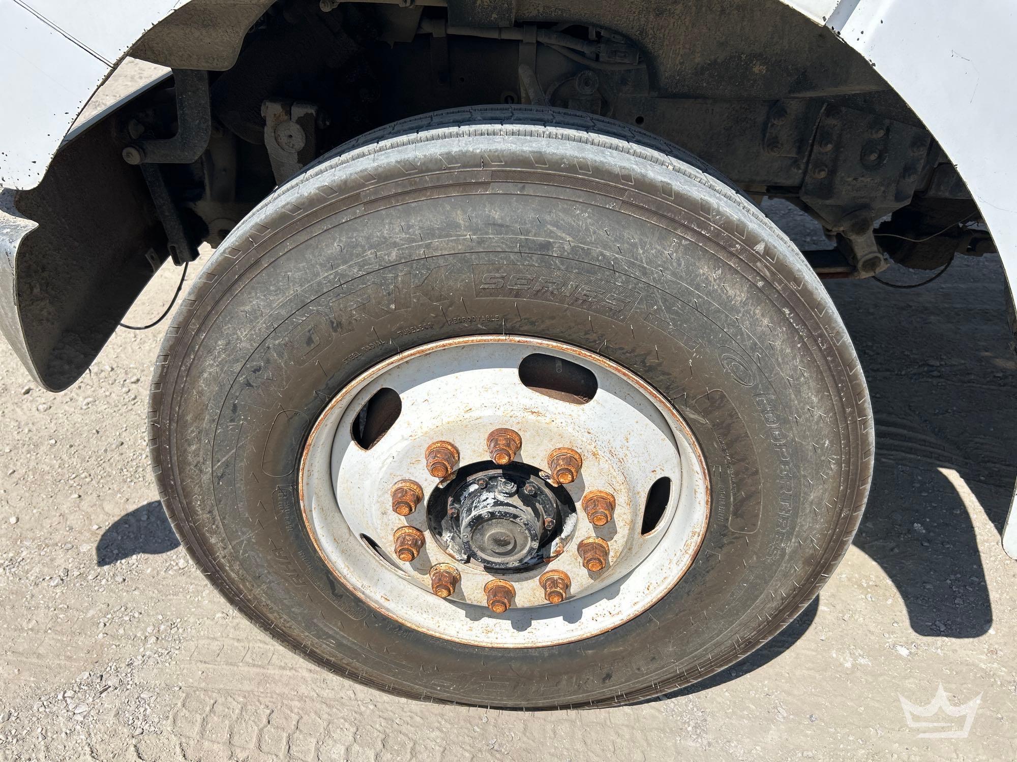 2000 Sterling L7500