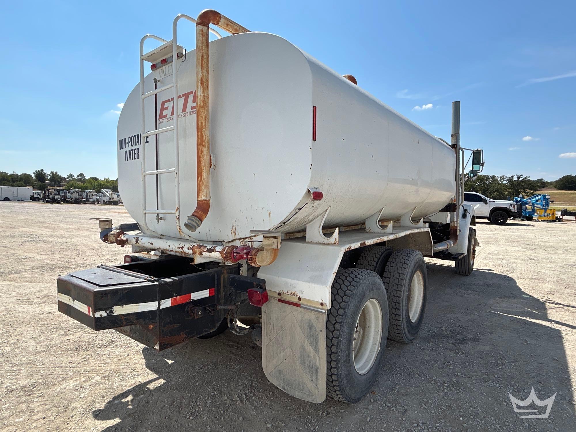 2000 Sterling L7500