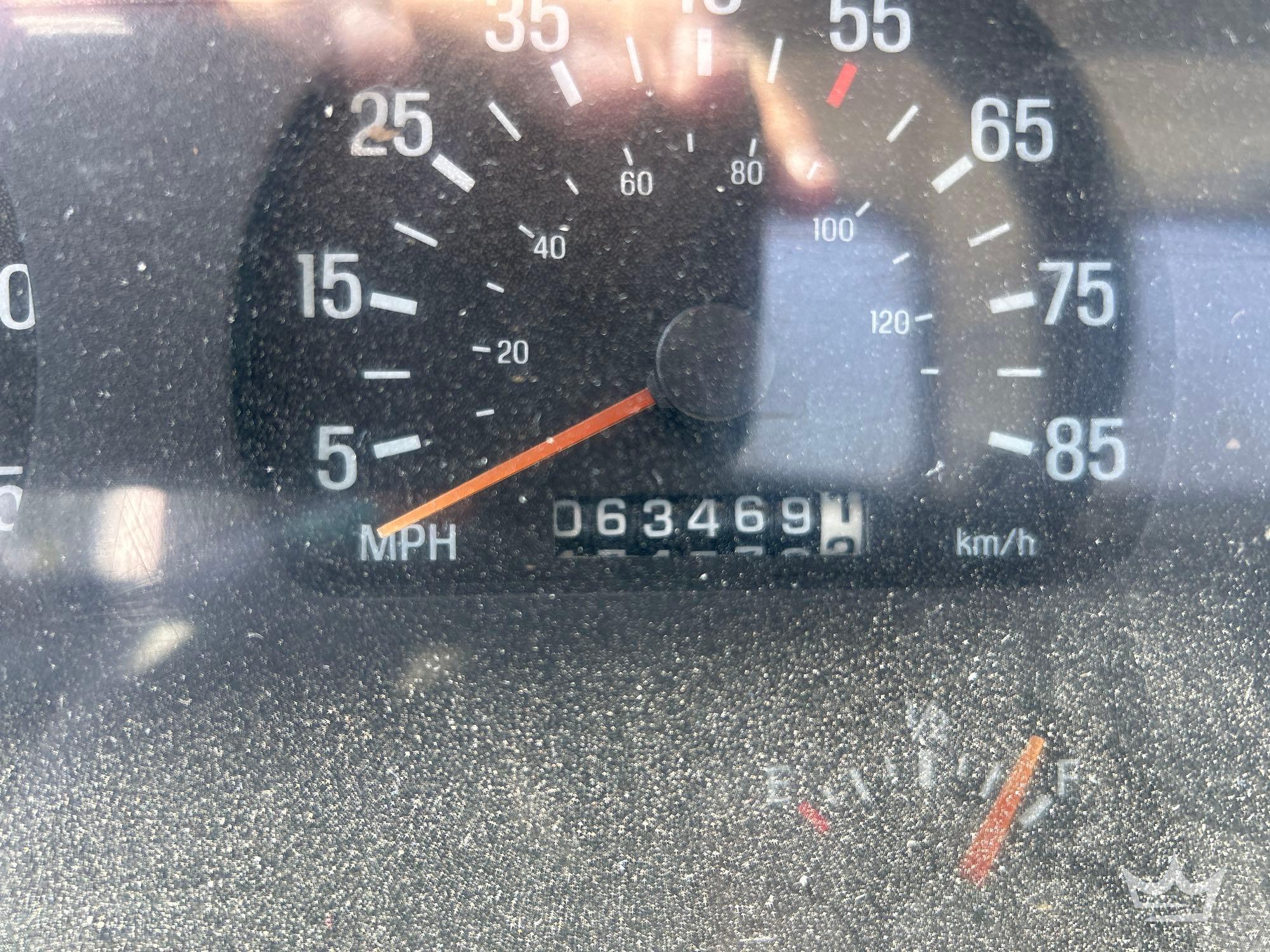 2000 Sterling L7500