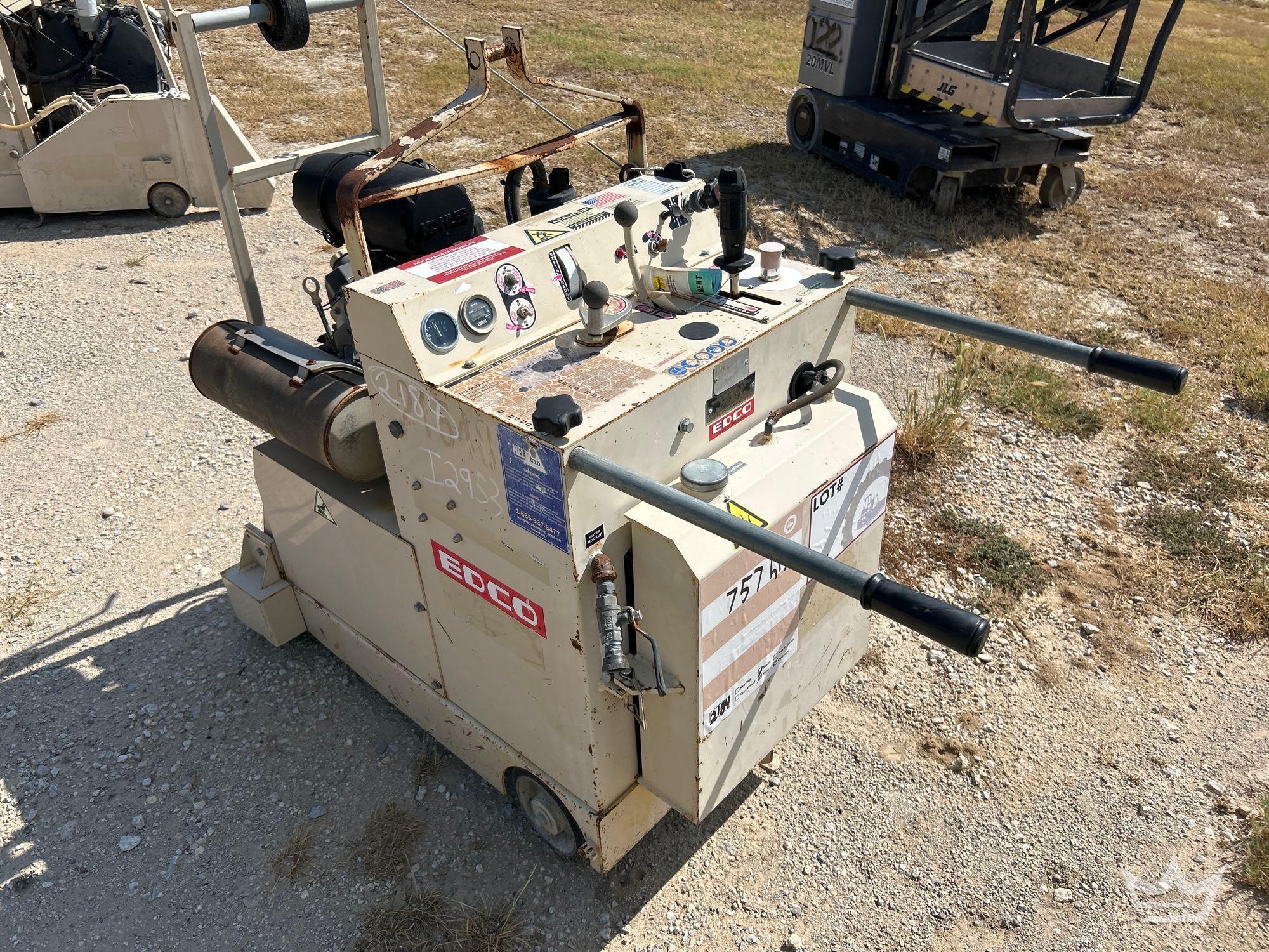2018 Edco 2635AK