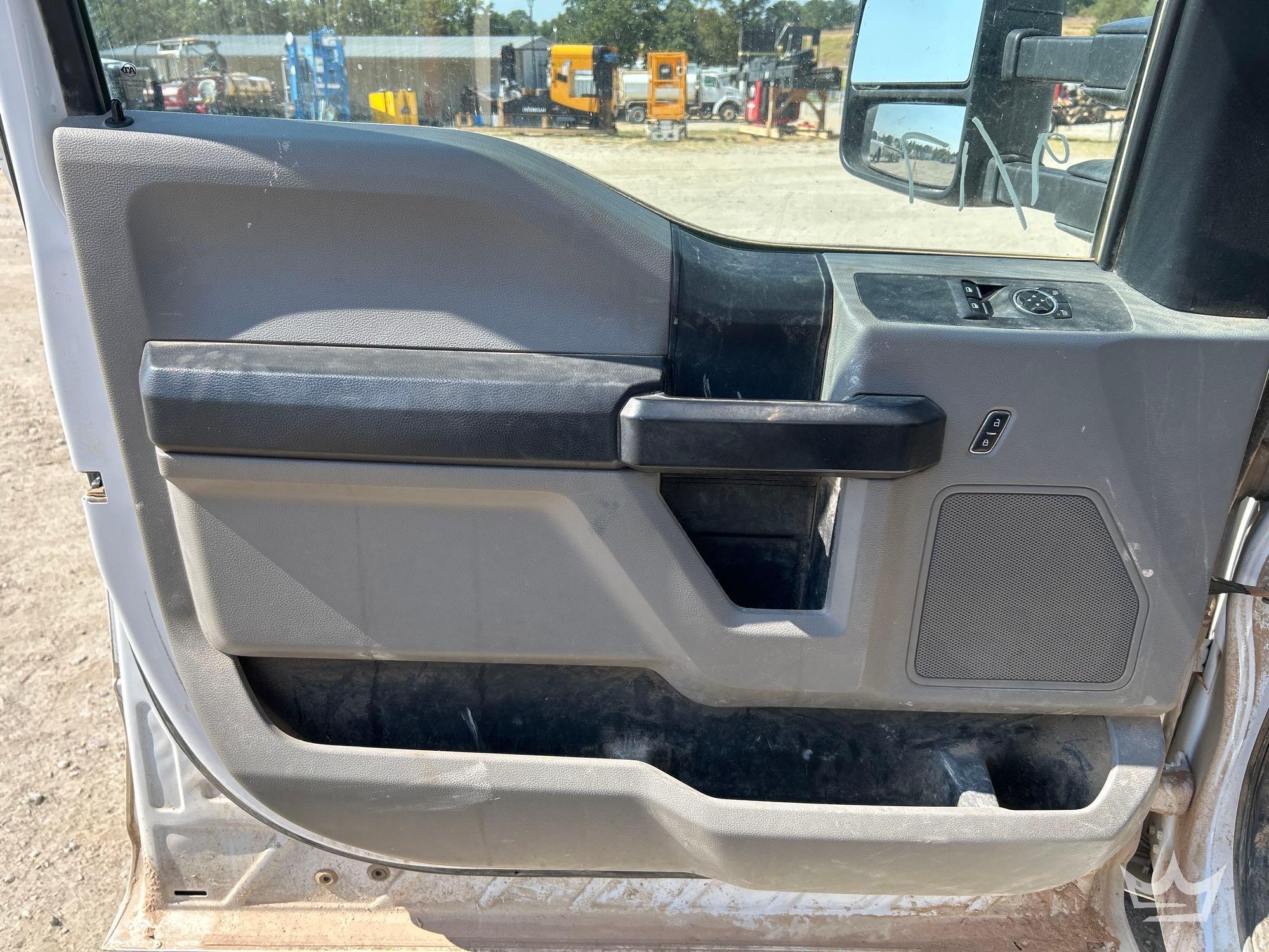 2021 Ford F-550
