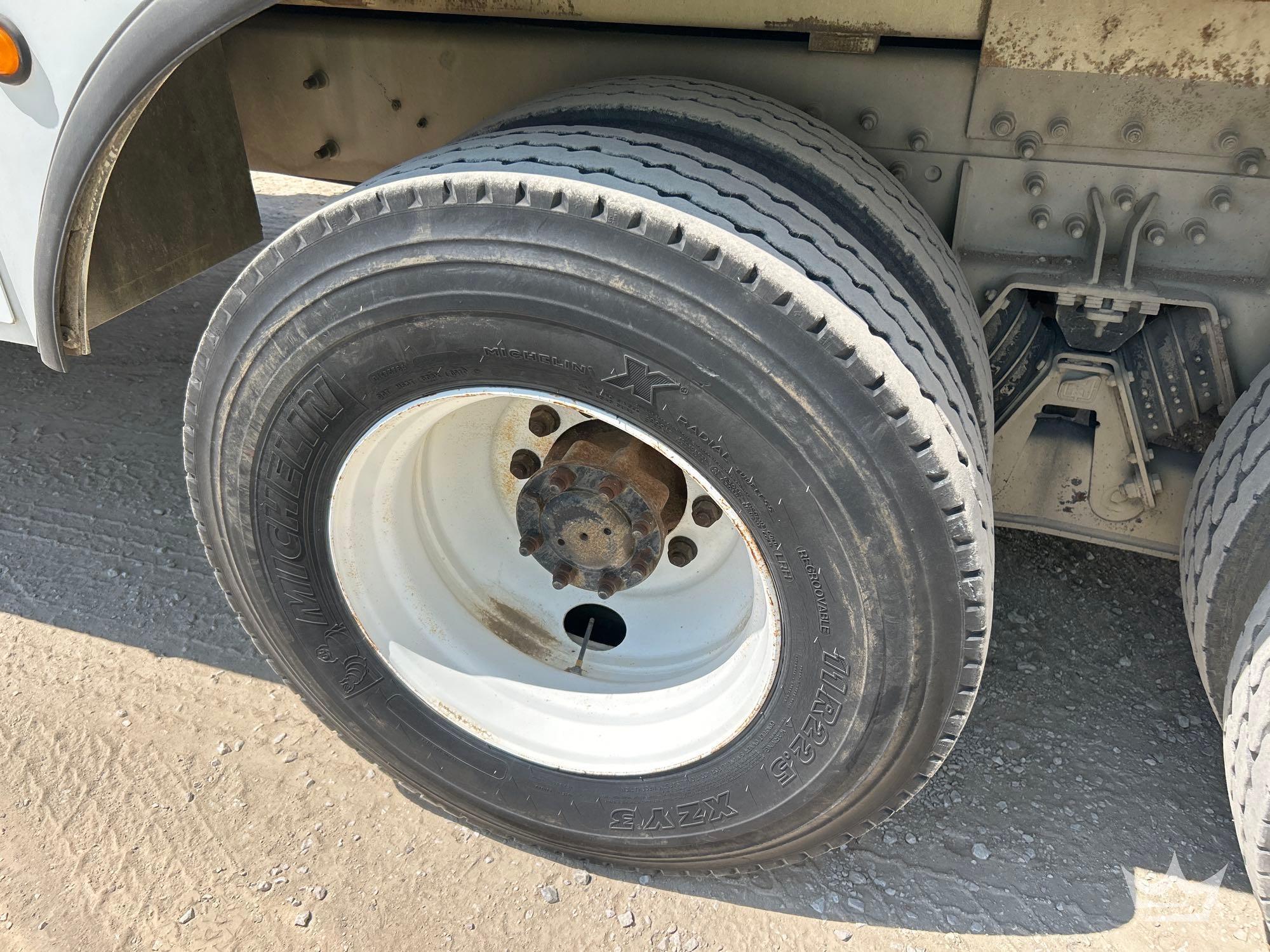 2003 International 7400
