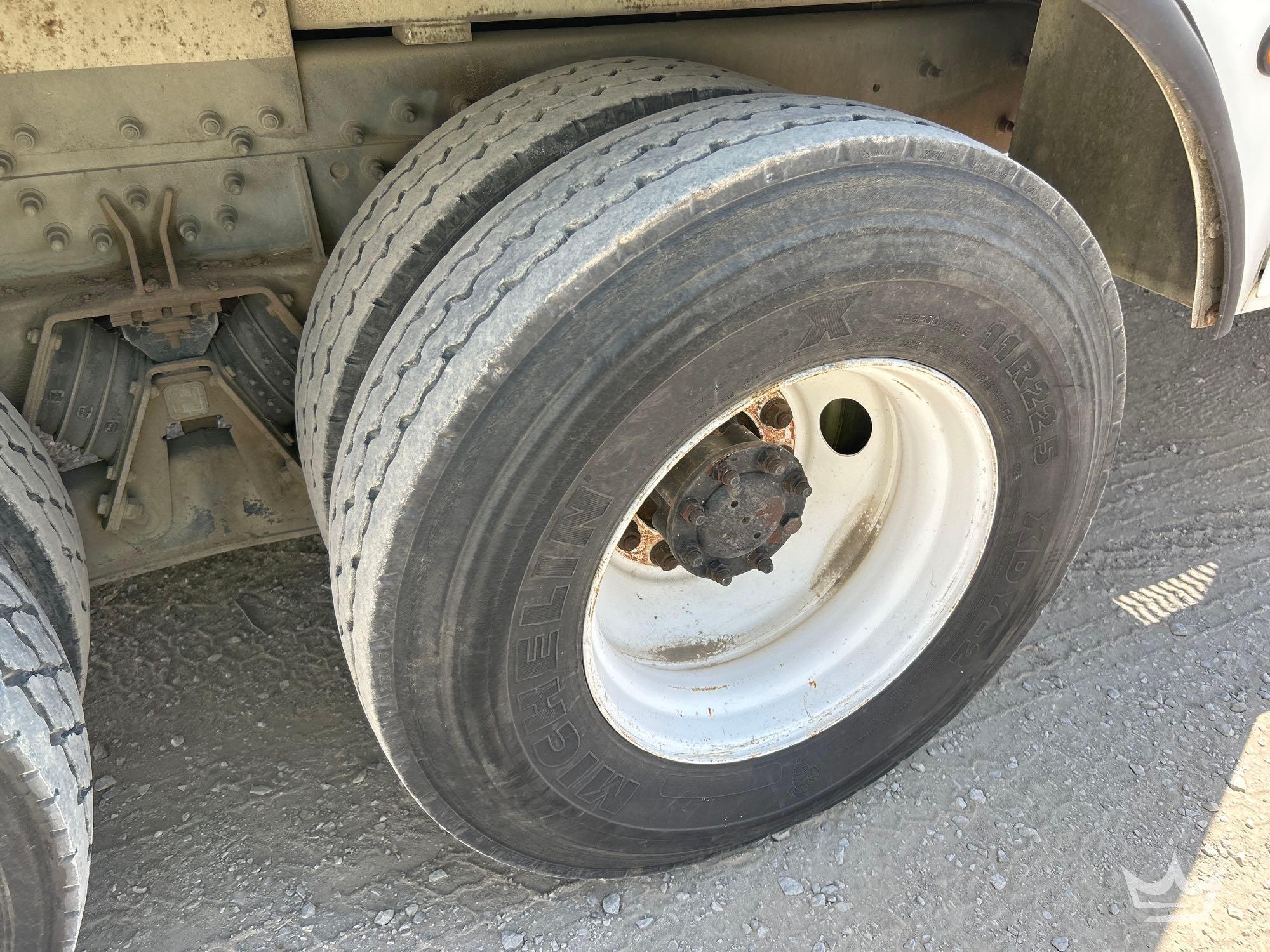 2003 International 7400