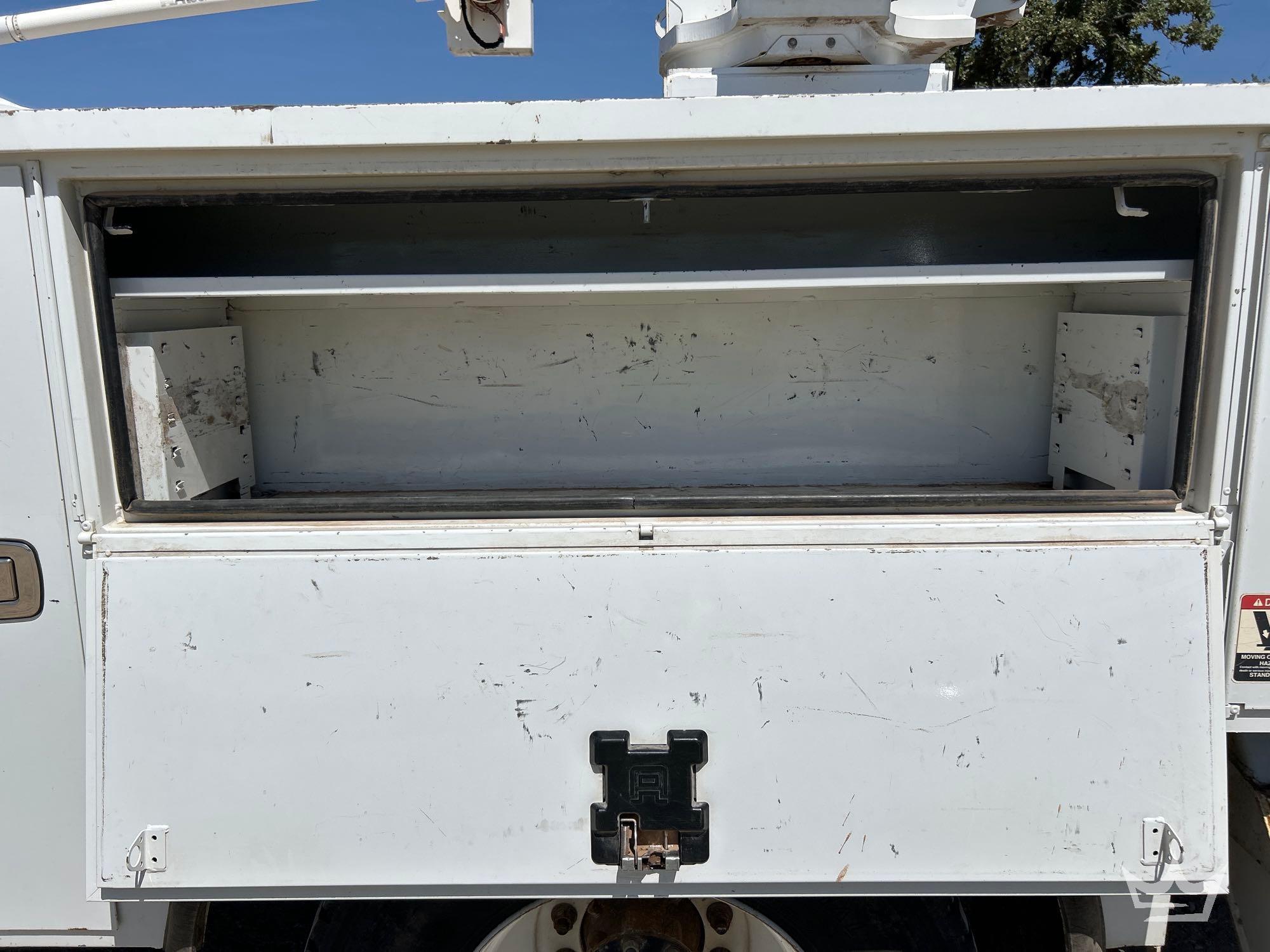 2019 Freightliner M2 106
