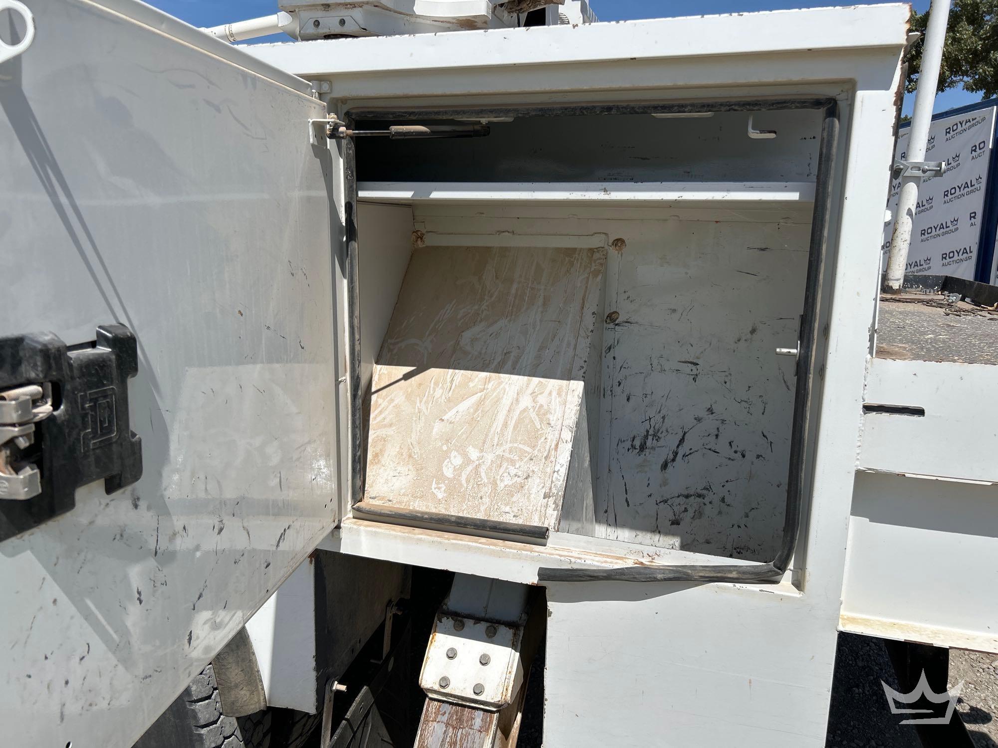 2019 Freightliner M2 106