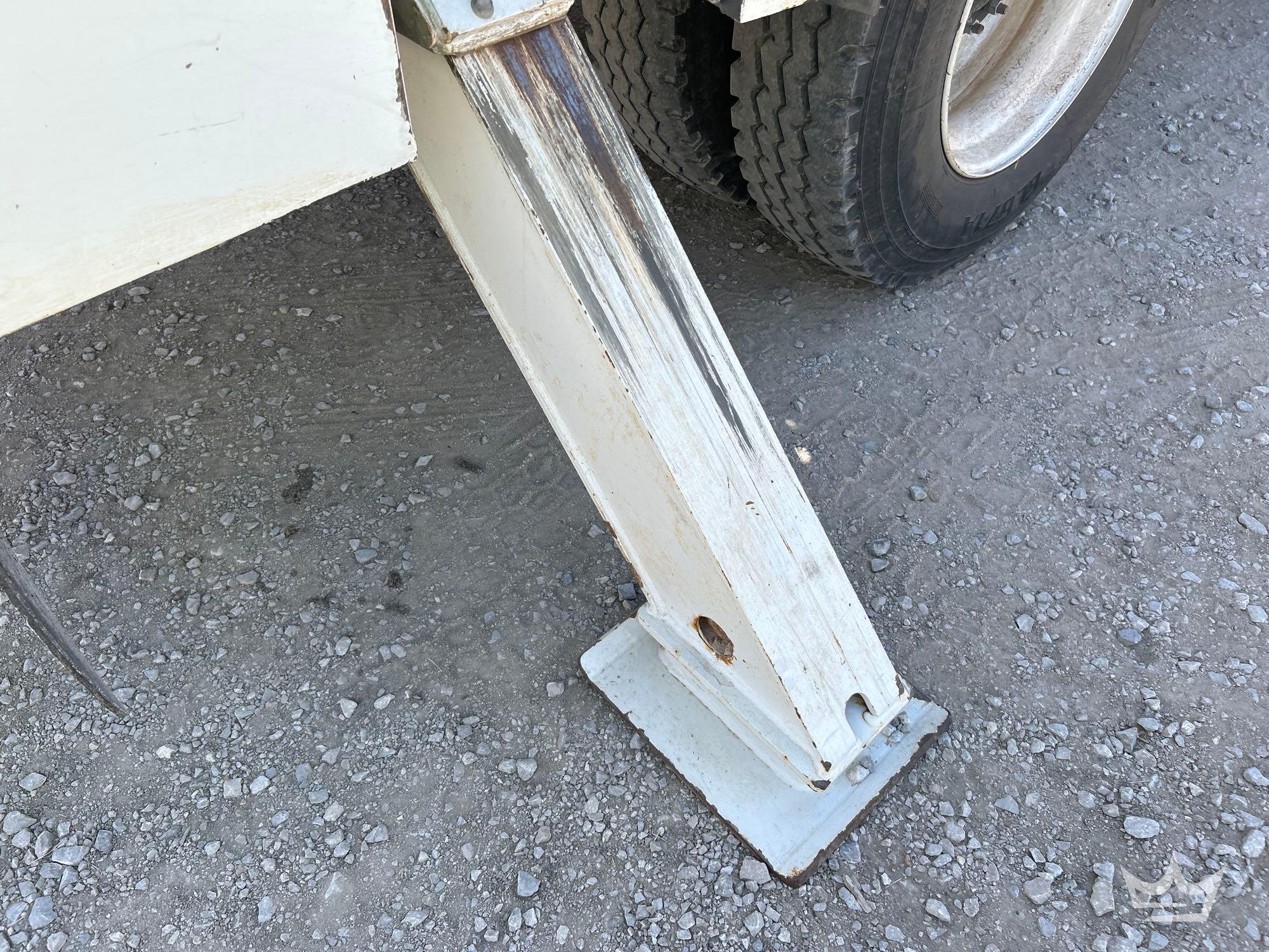 2019 Freightliner M2 106