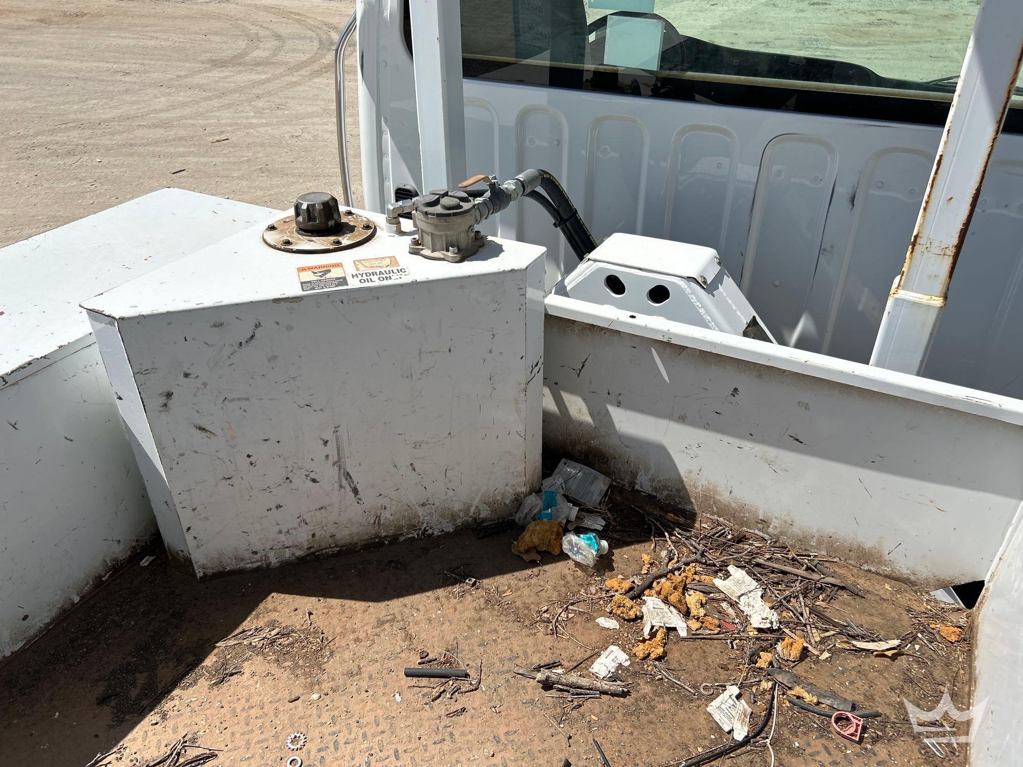 2019 Freightliner M2 106