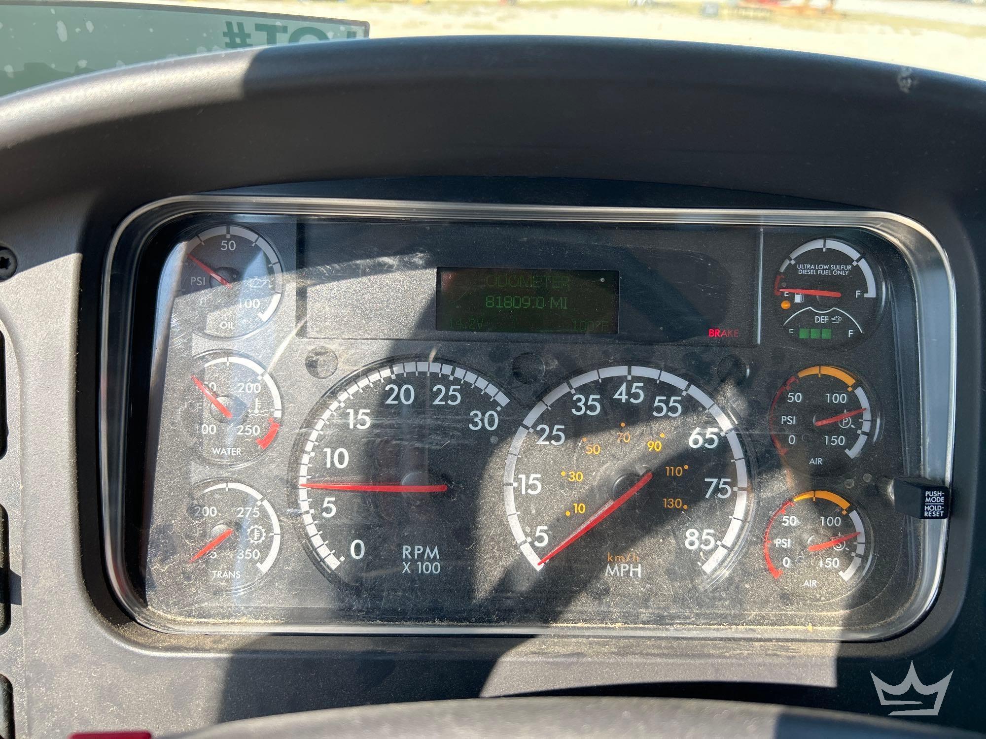 2019 Freightliner M2106