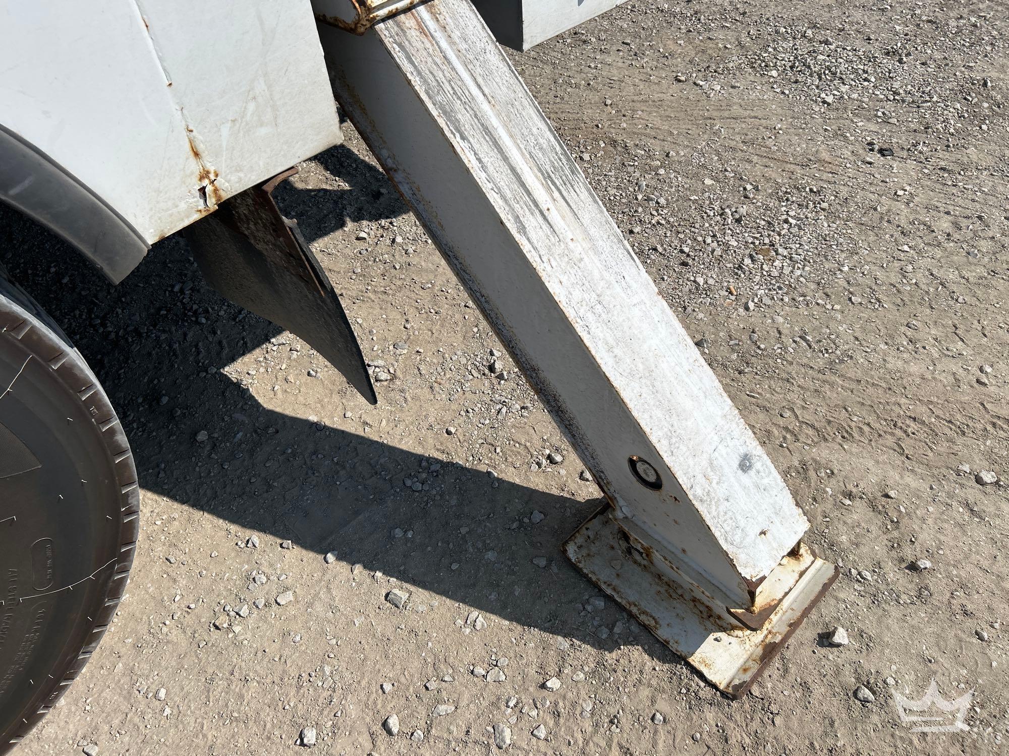2019 Freightliner M2106