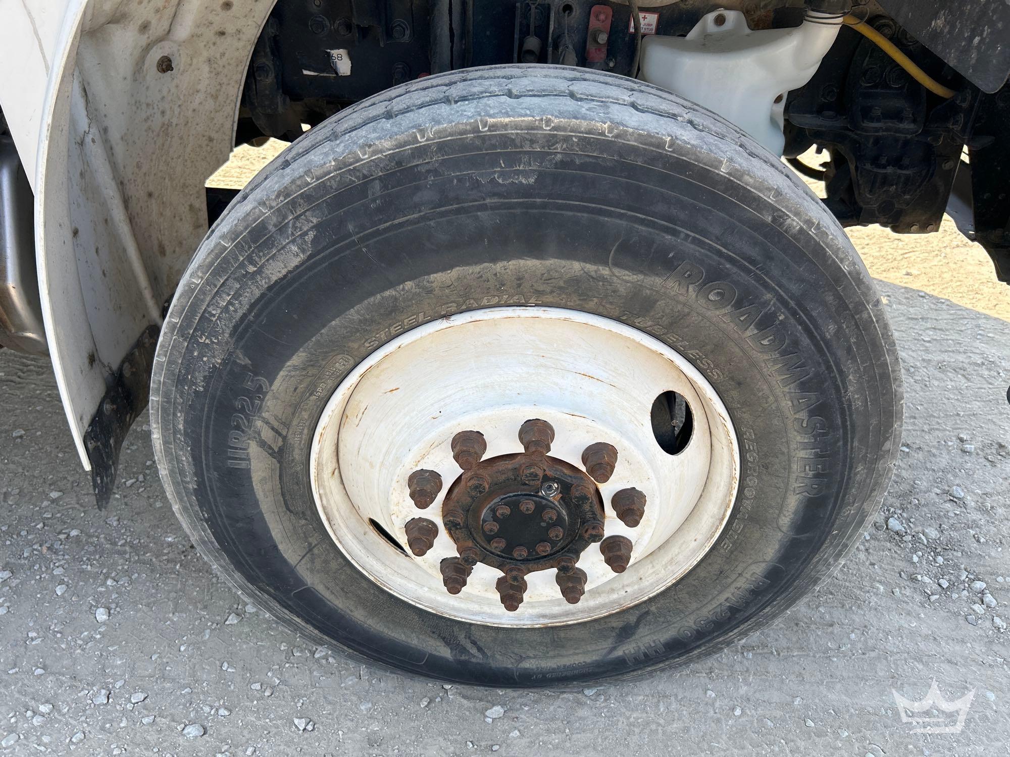 2019 Freightliner M2106