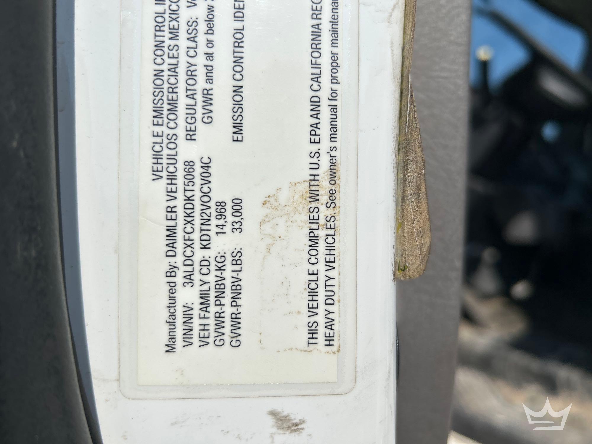 2019 Freightliner M2106