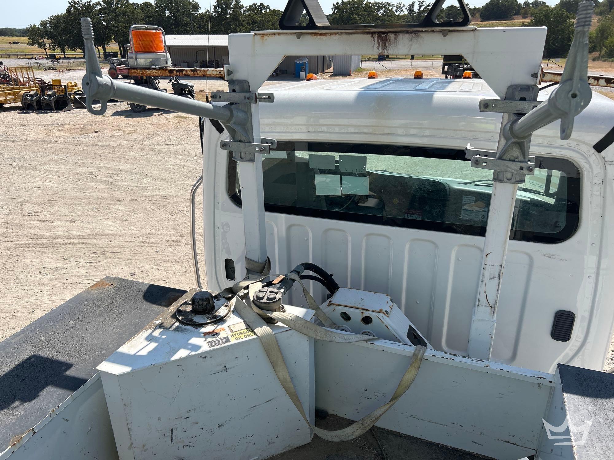 2019 Freightliner M2 106