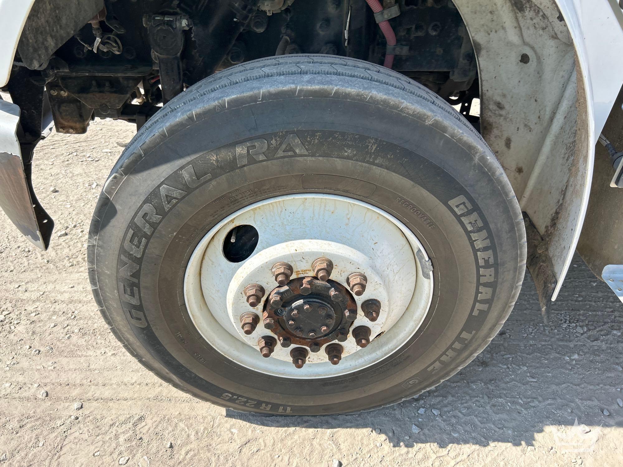 2019 Freightliner M2 106