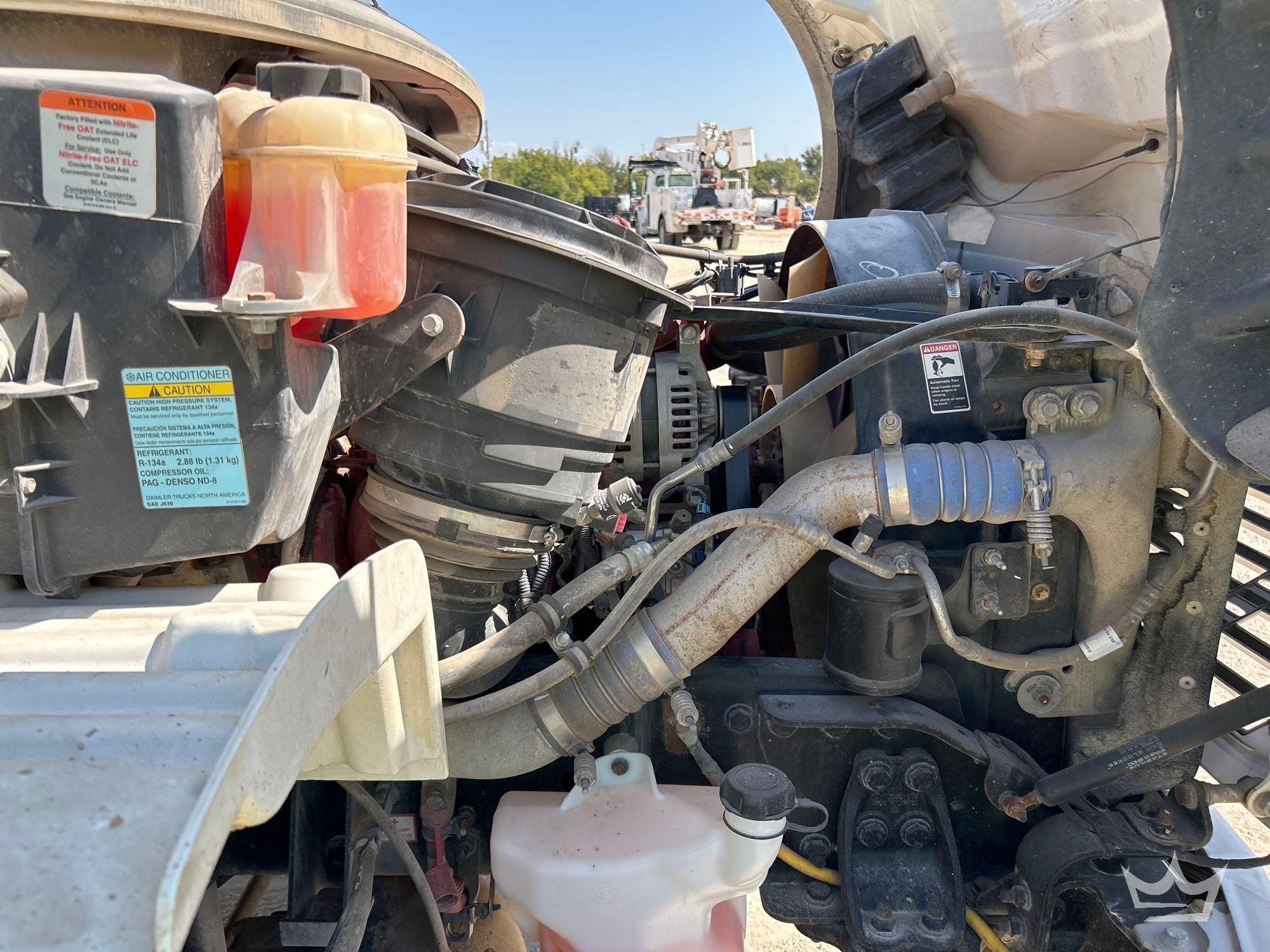 2019 Freightliner M2 106