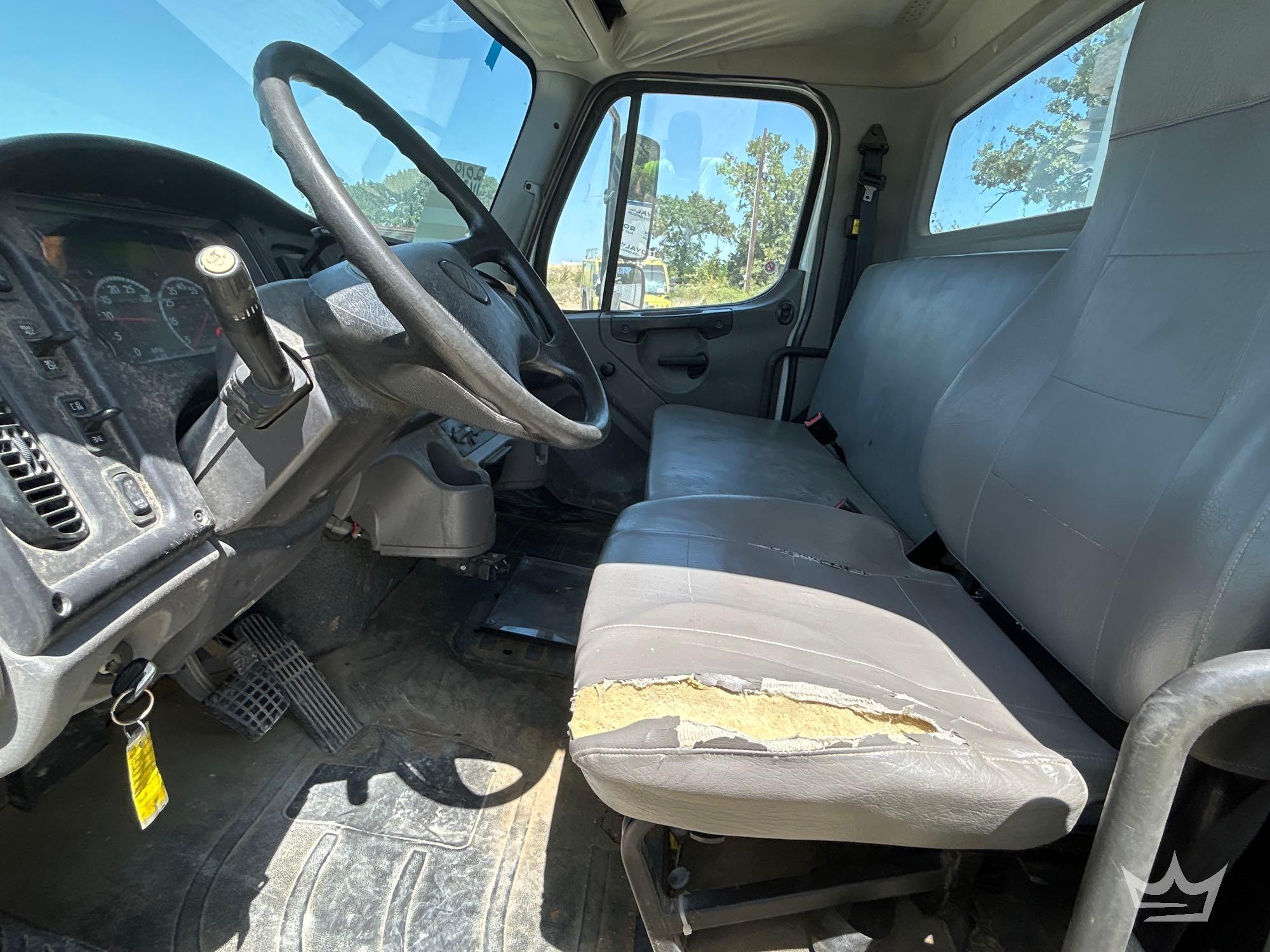 2019 Freightliner M2 106
