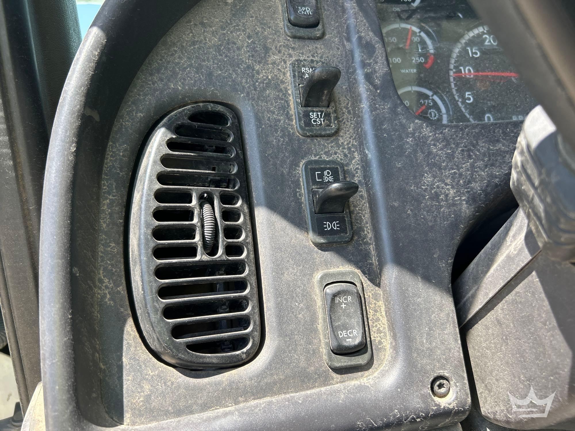 2019 Freightliner M2 106