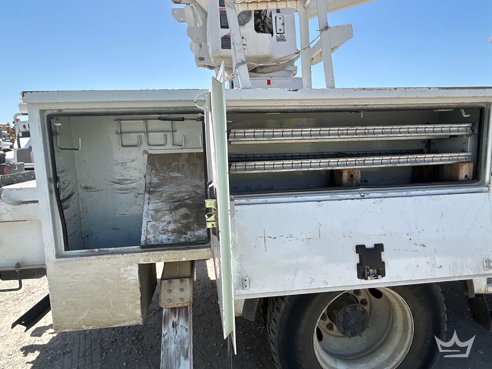 2019 Freightliner M2 106