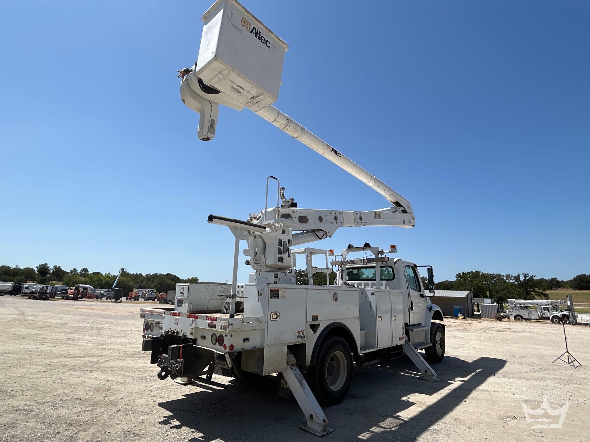 2019 Freightliner M2 106
