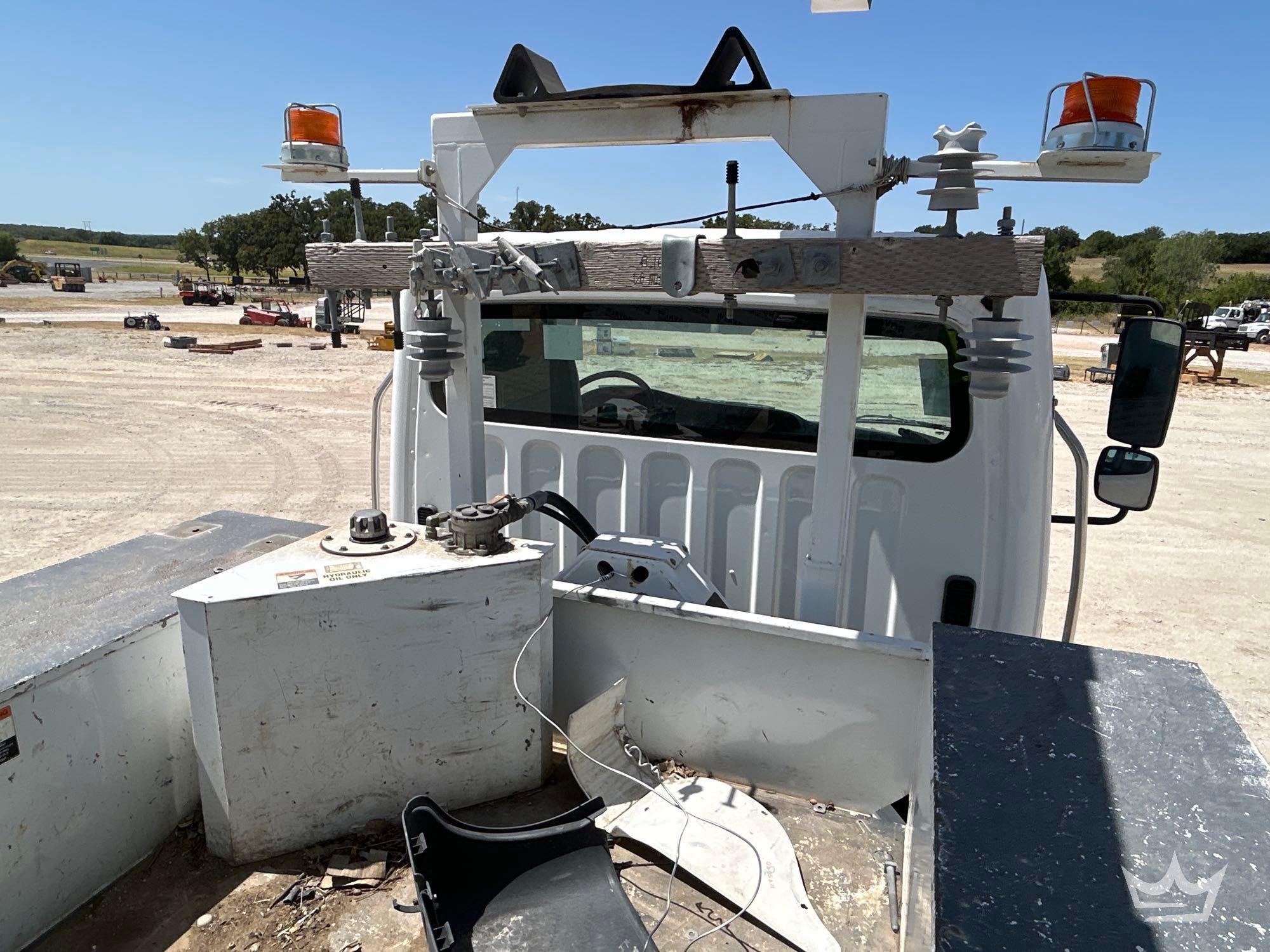 2019 Freightliner M2 106