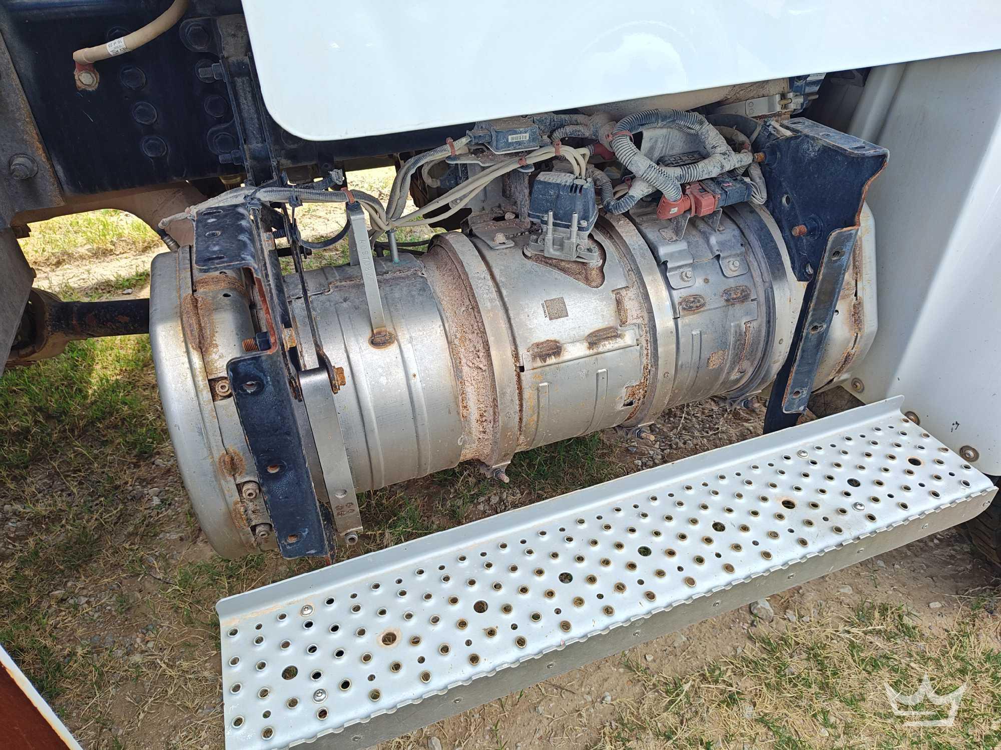 2021 Freightliner M2 106