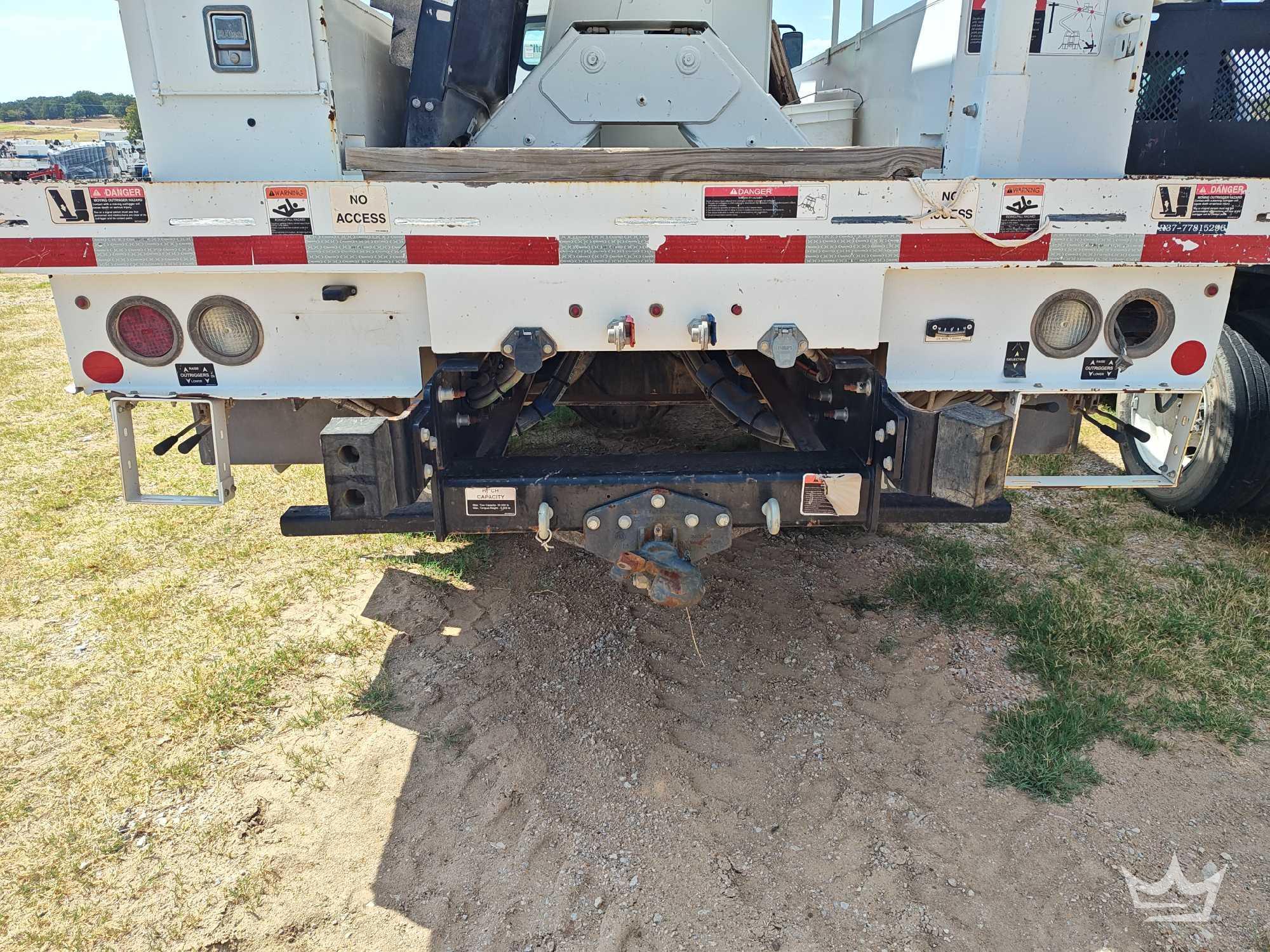 2021 Freightliner M2 106