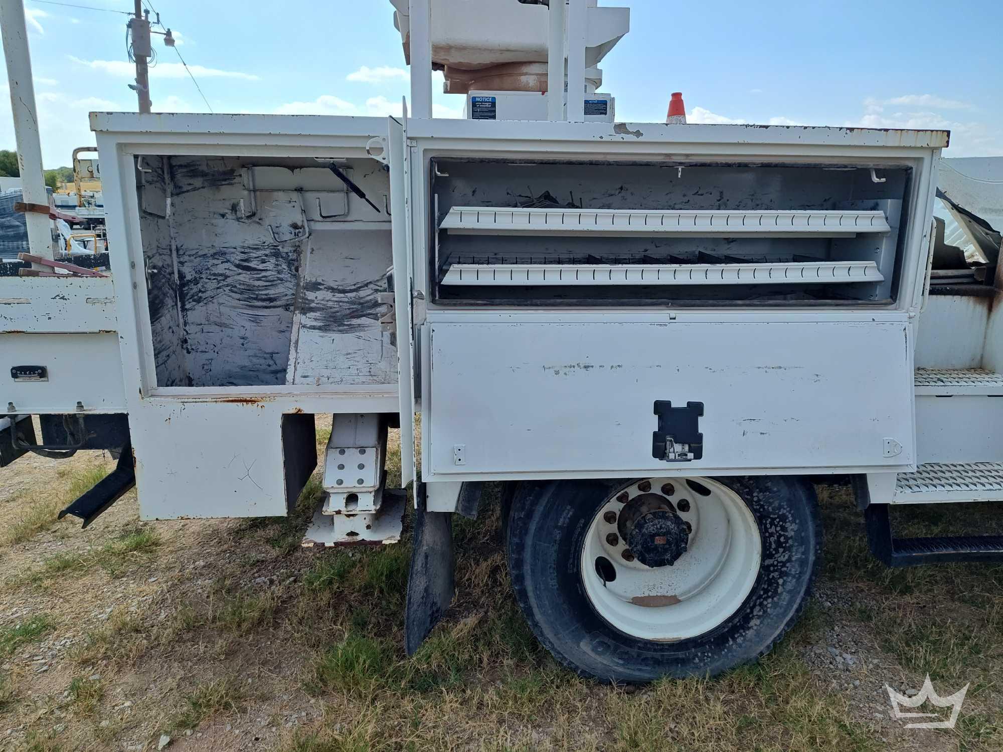 2019 Freightliner M2 106
