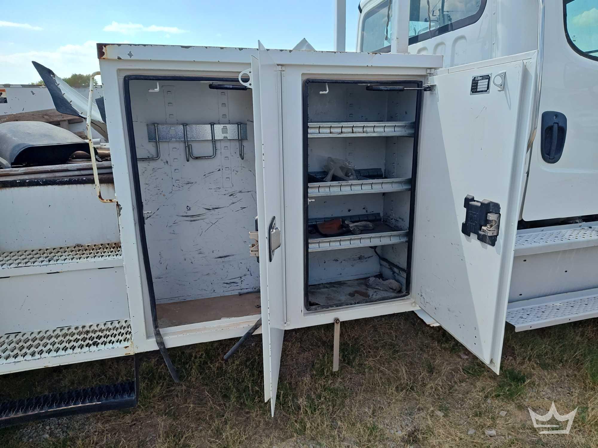 2019 Freightliner M2 106
