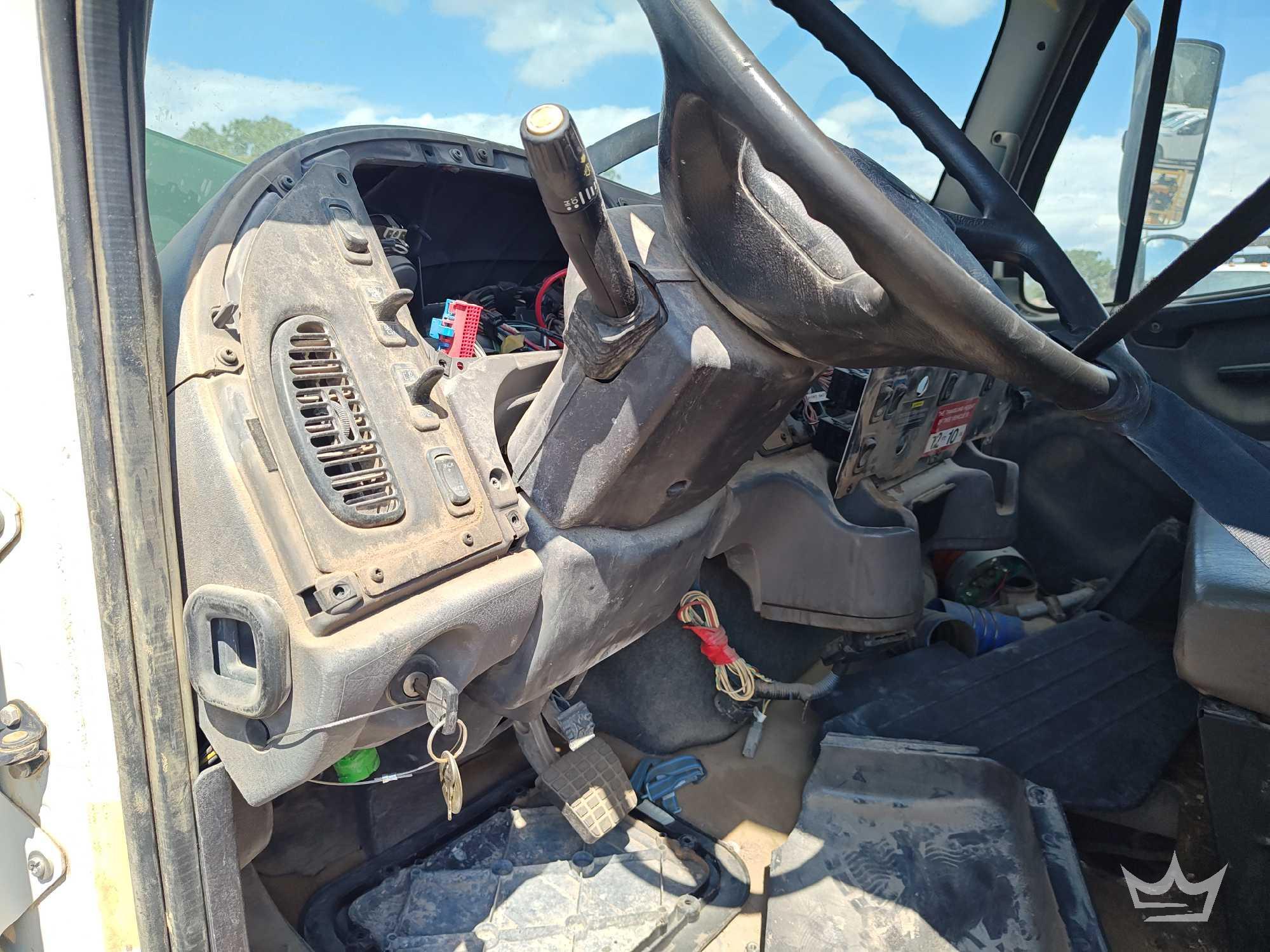 2019 Freightliner M2 106
