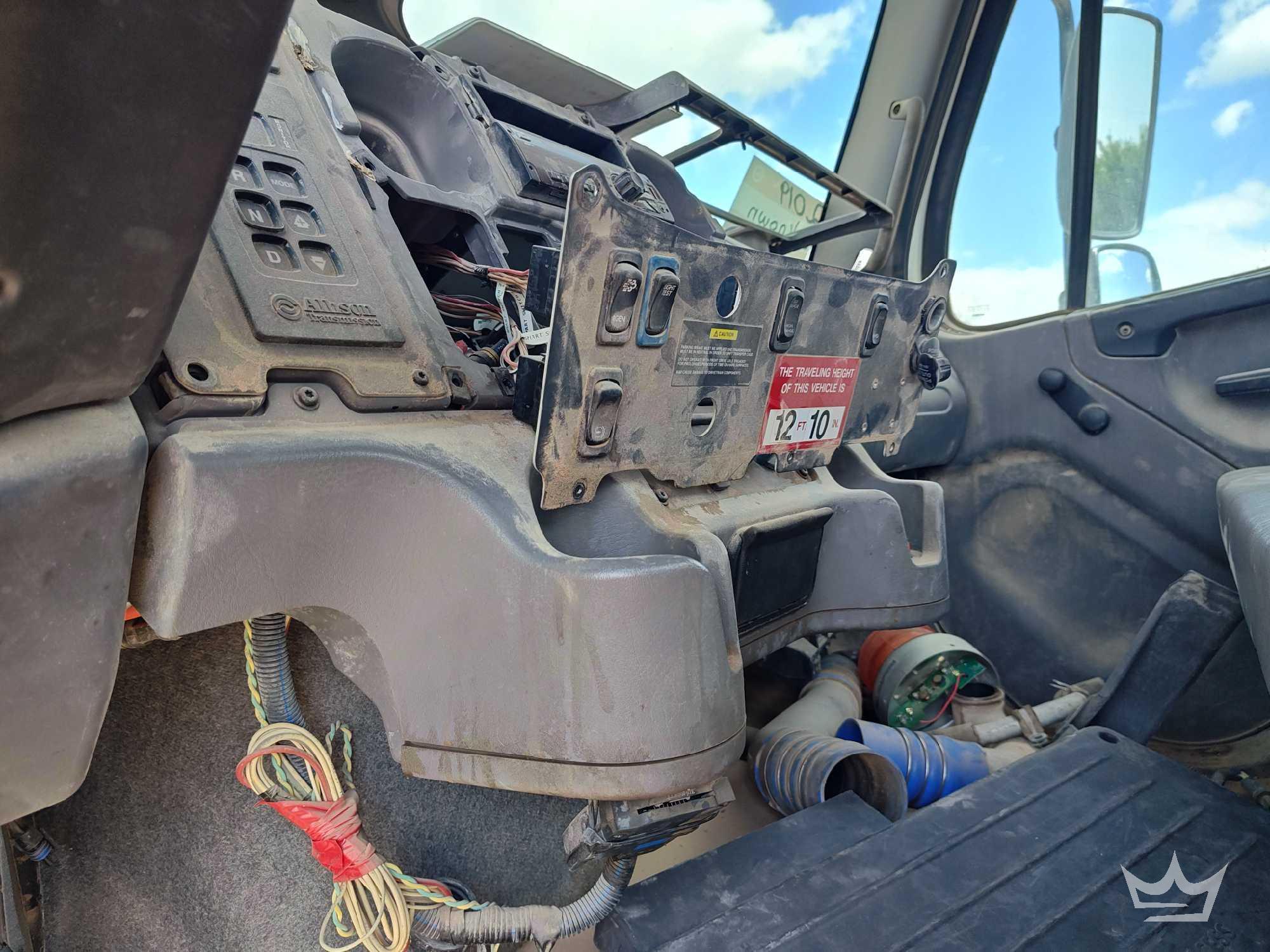 2019 Freightliner M2 106