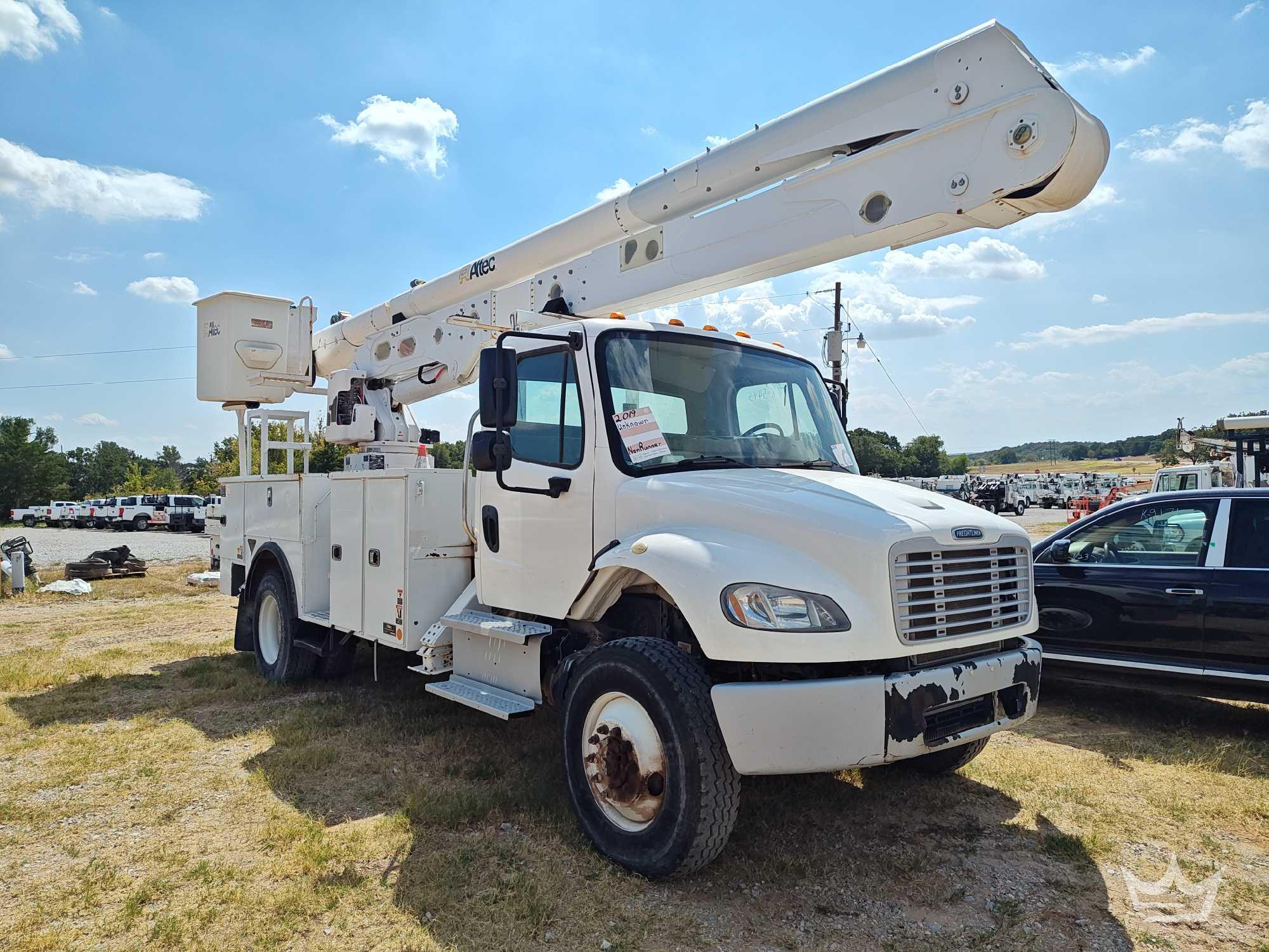 2019 Freightliner M2 106