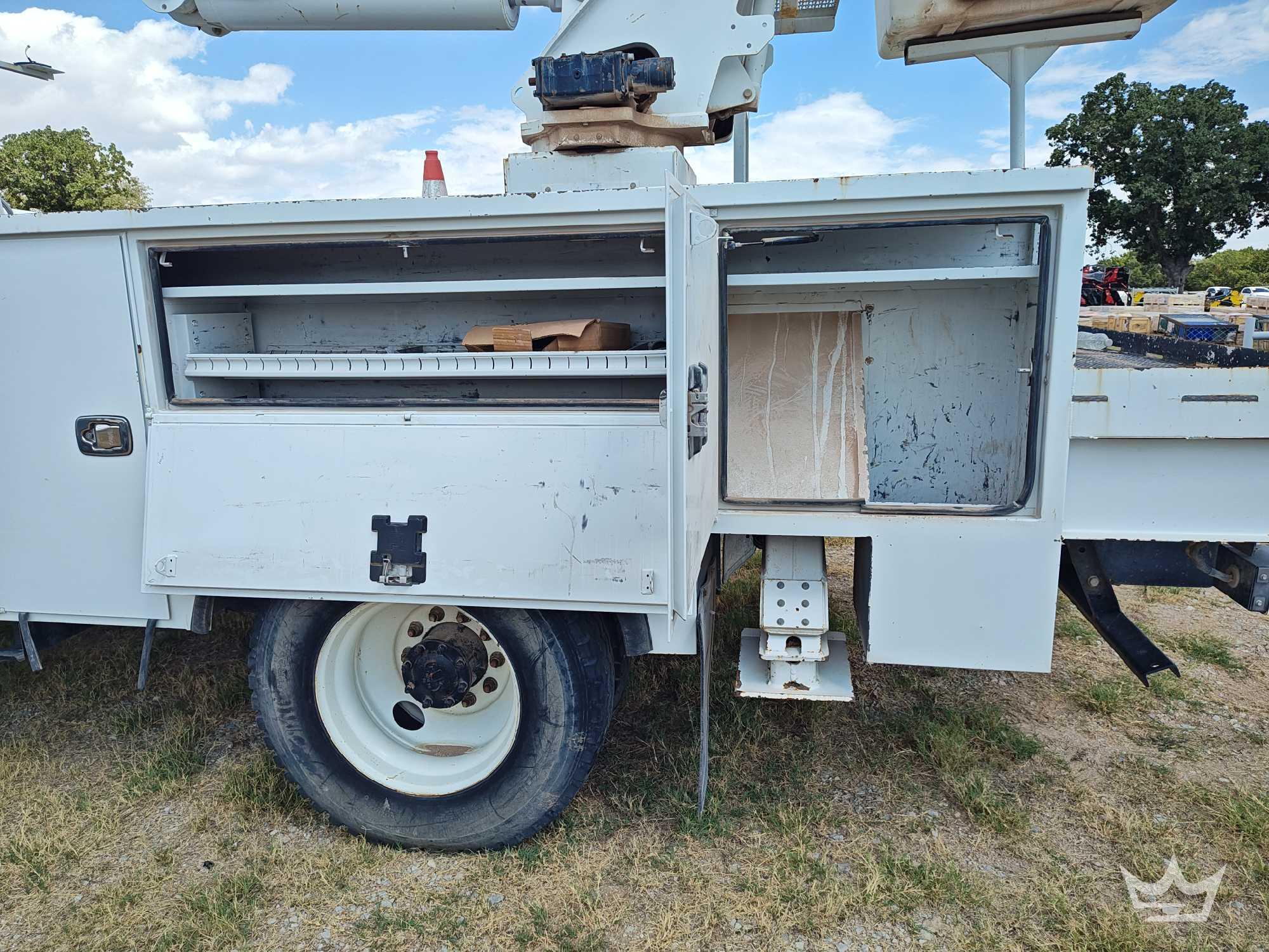 2019 Freightliner M2 106