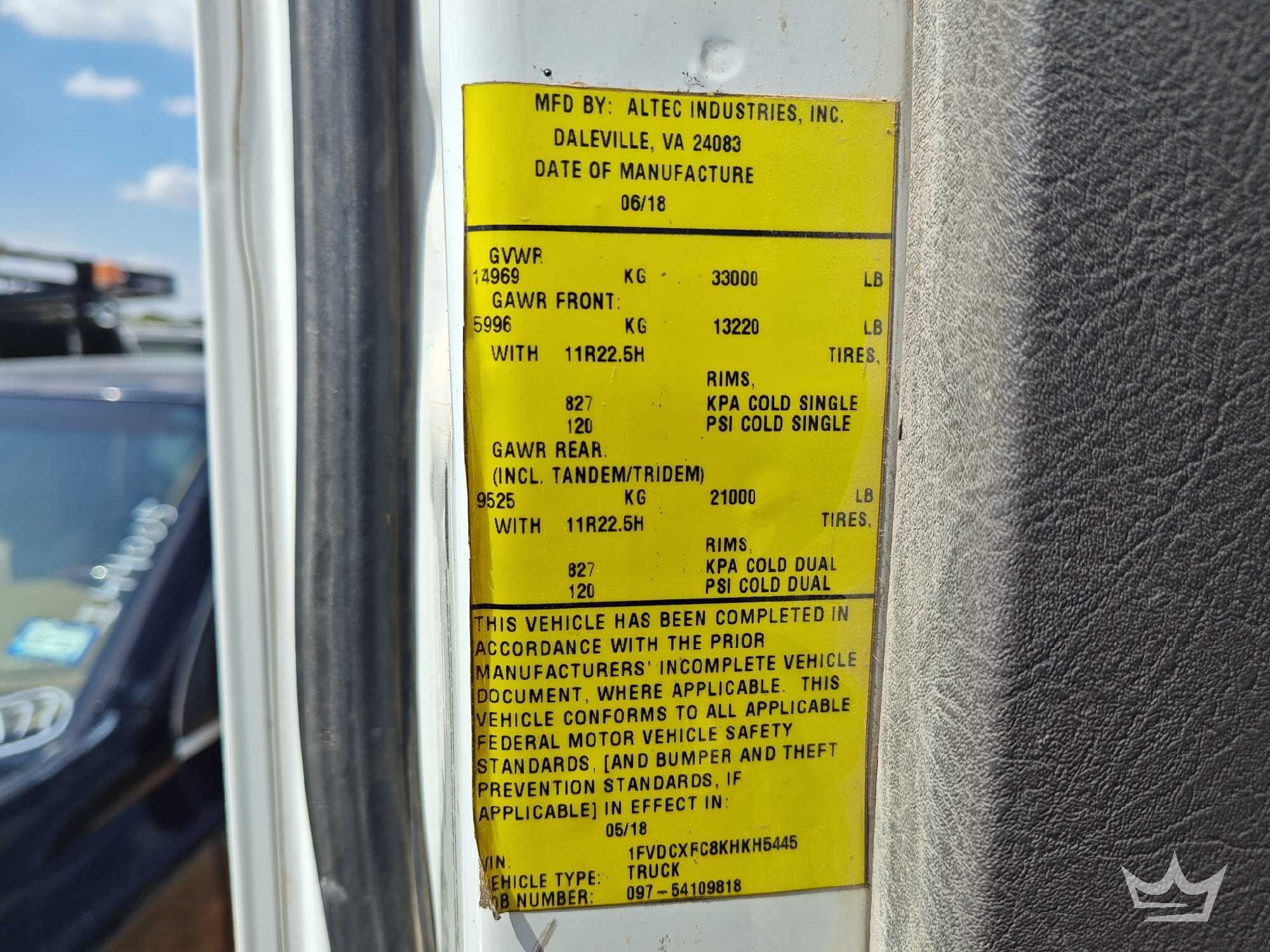 2019 Freightliner M2 106