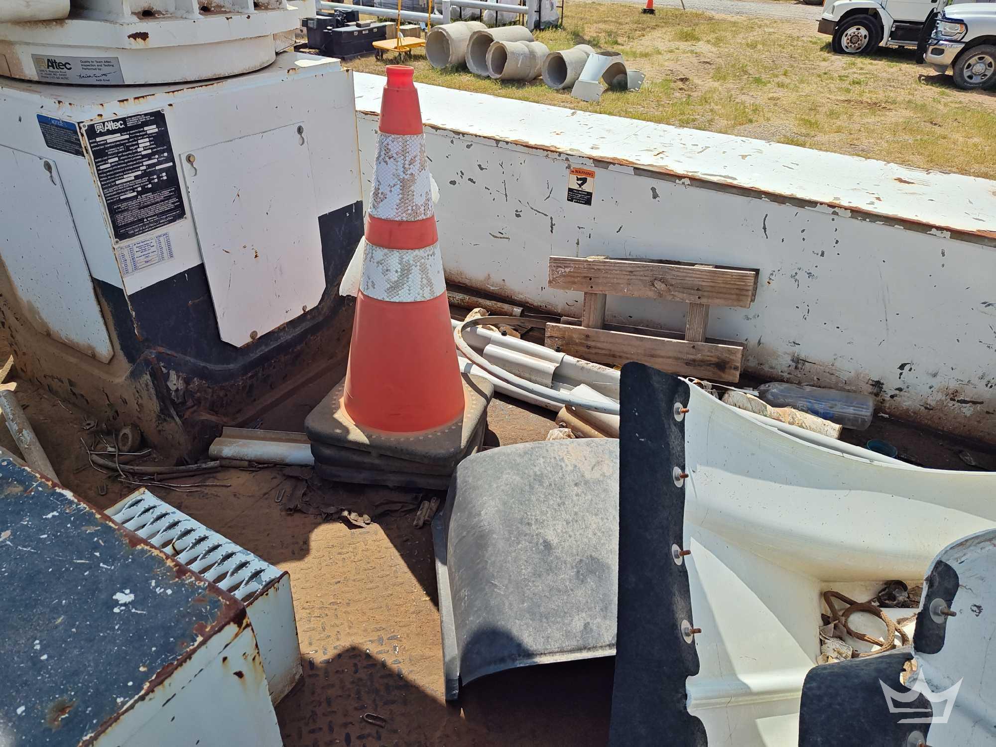 2019 Freightliner M2 106