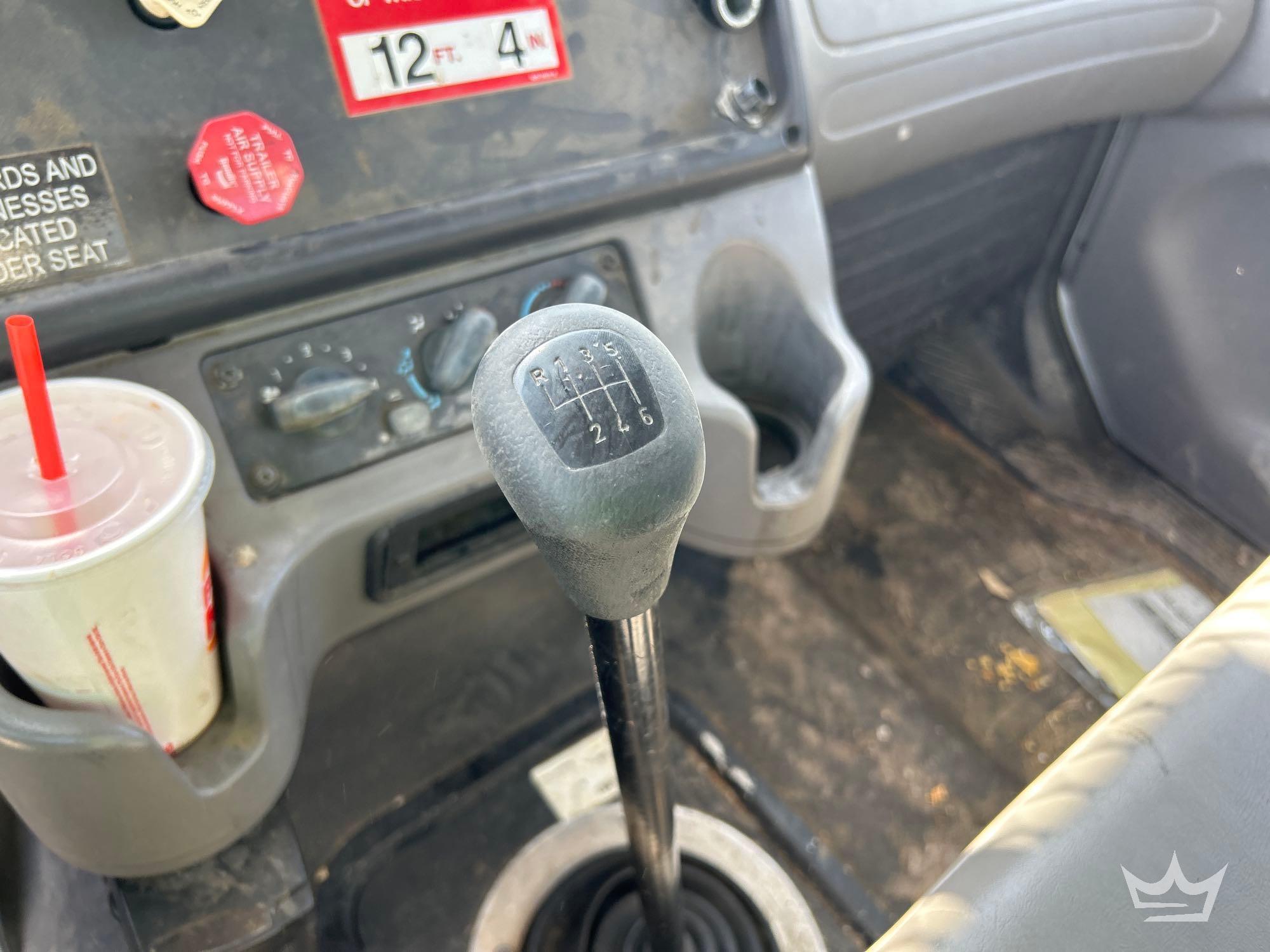 2013 Freightliner M2 106