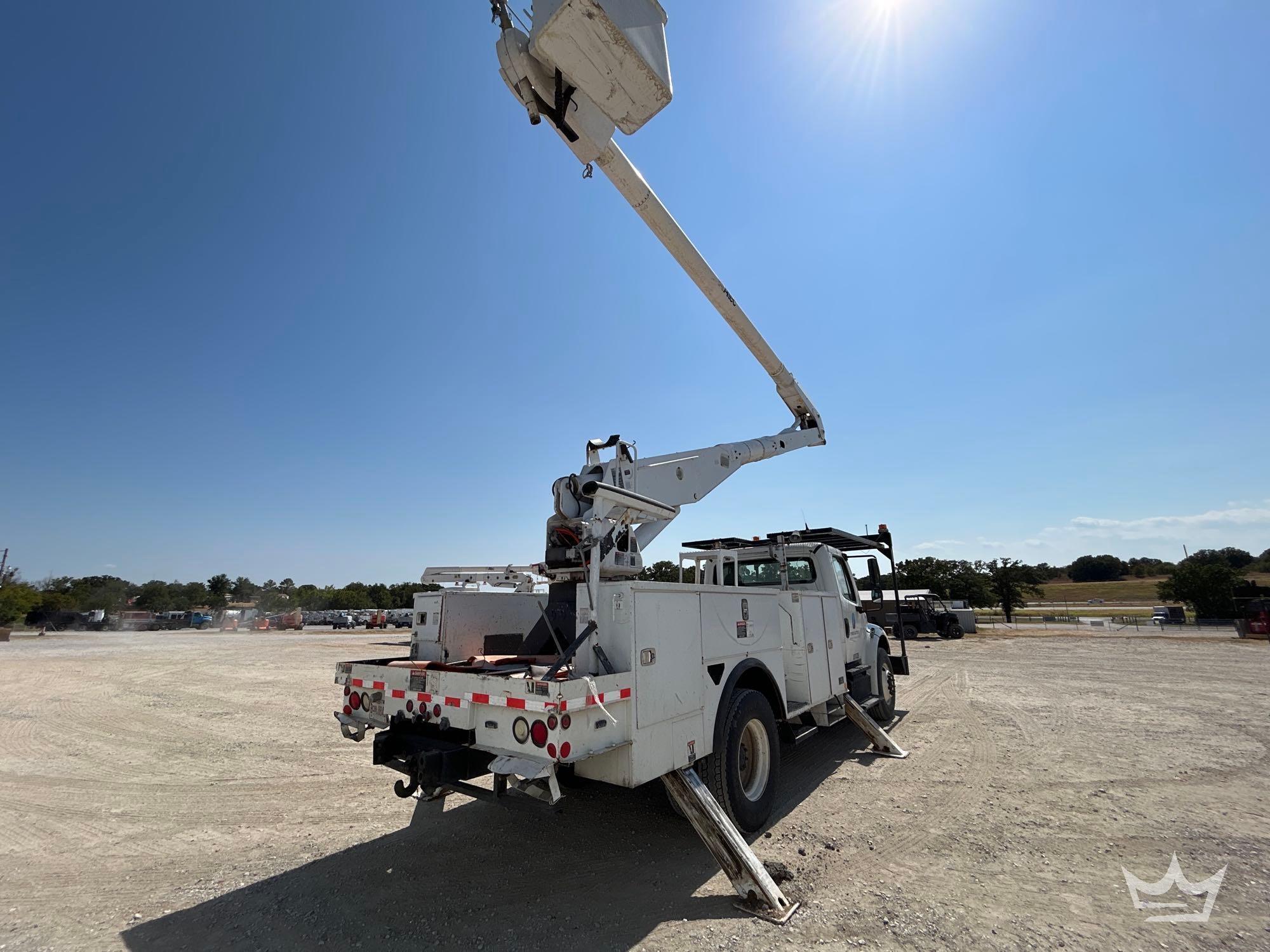 2013 Freightliner M2 106