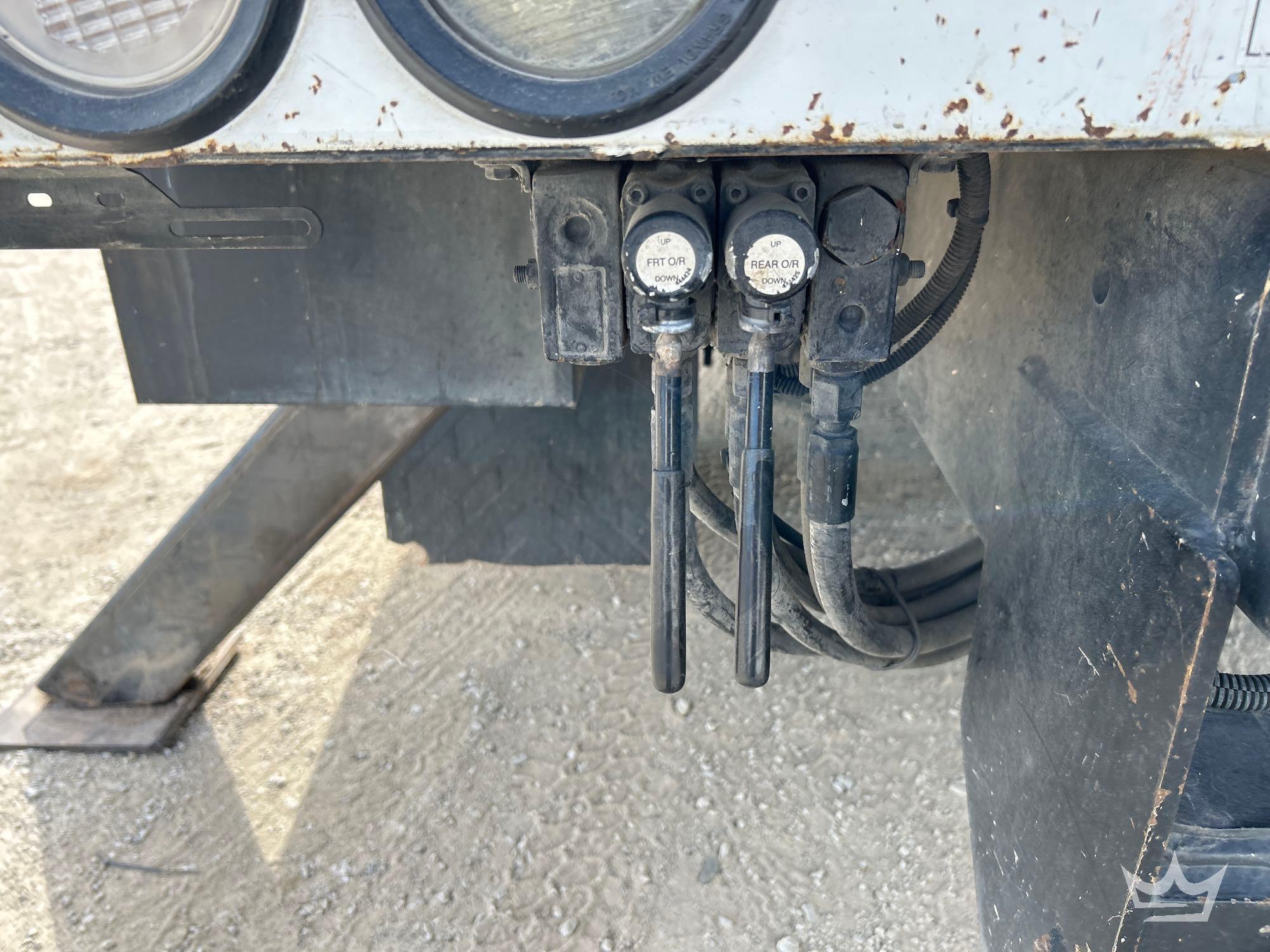 2014 Freightliner M2 106